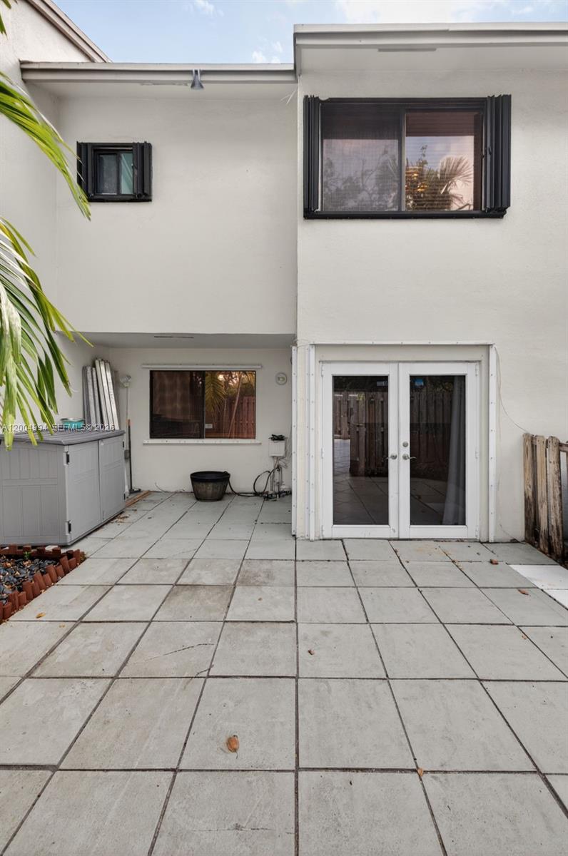 341 City View Dr