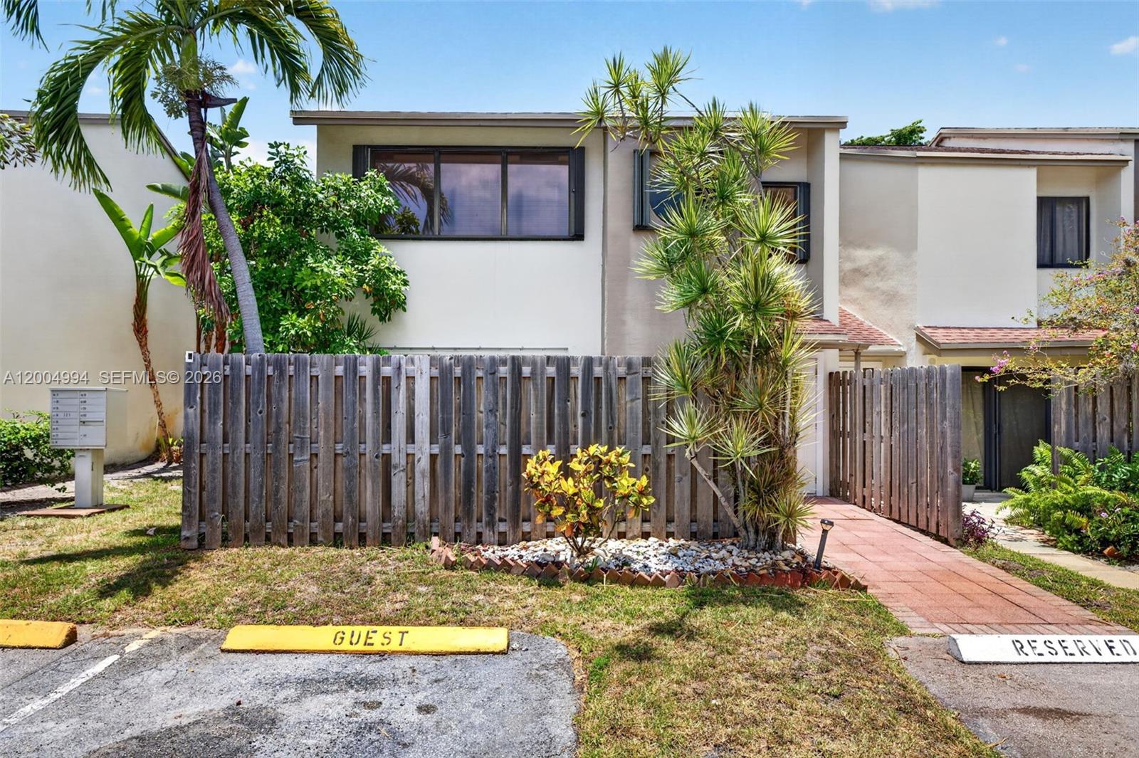 341 City View Dr