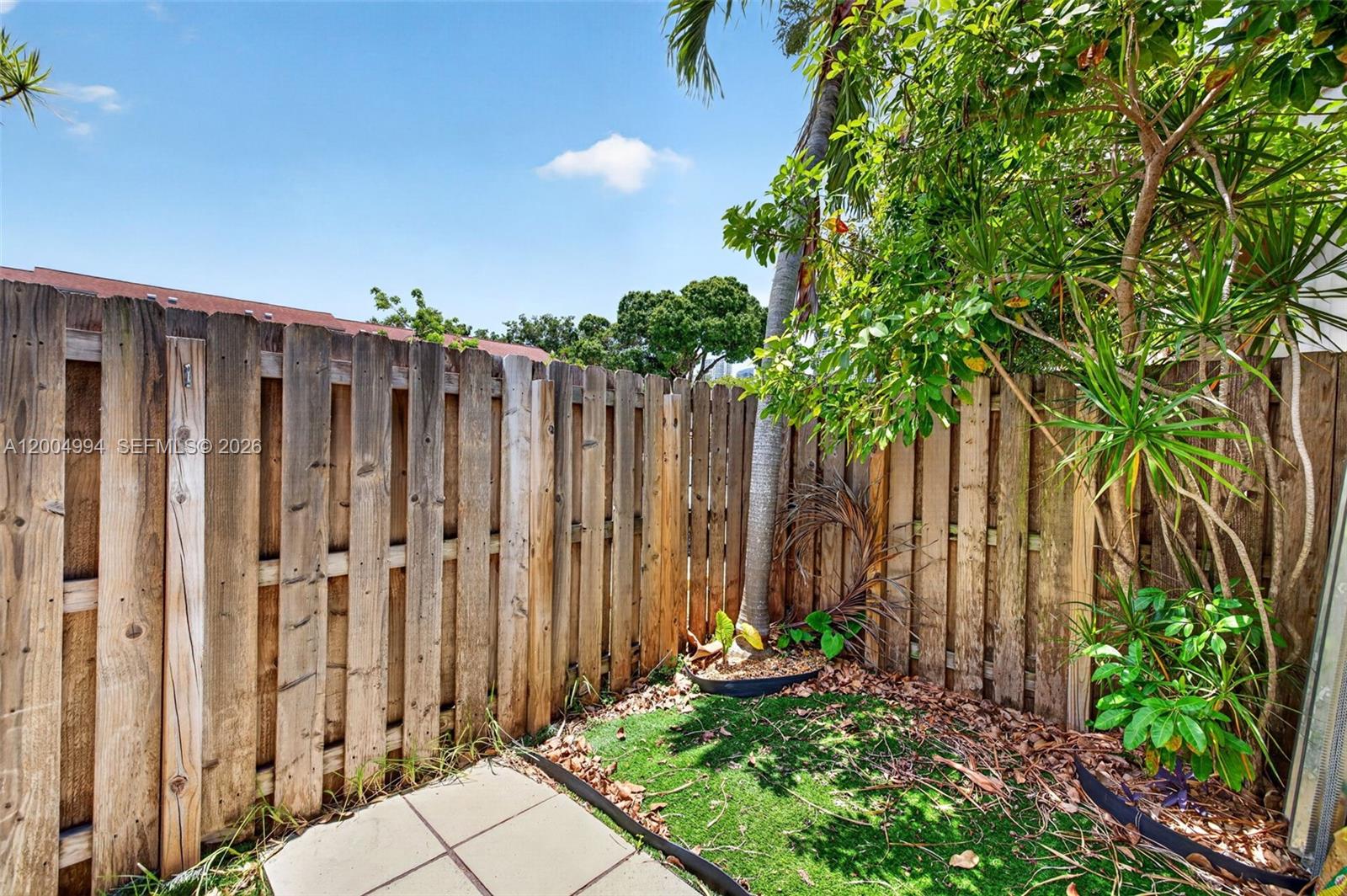 341 City View Dr