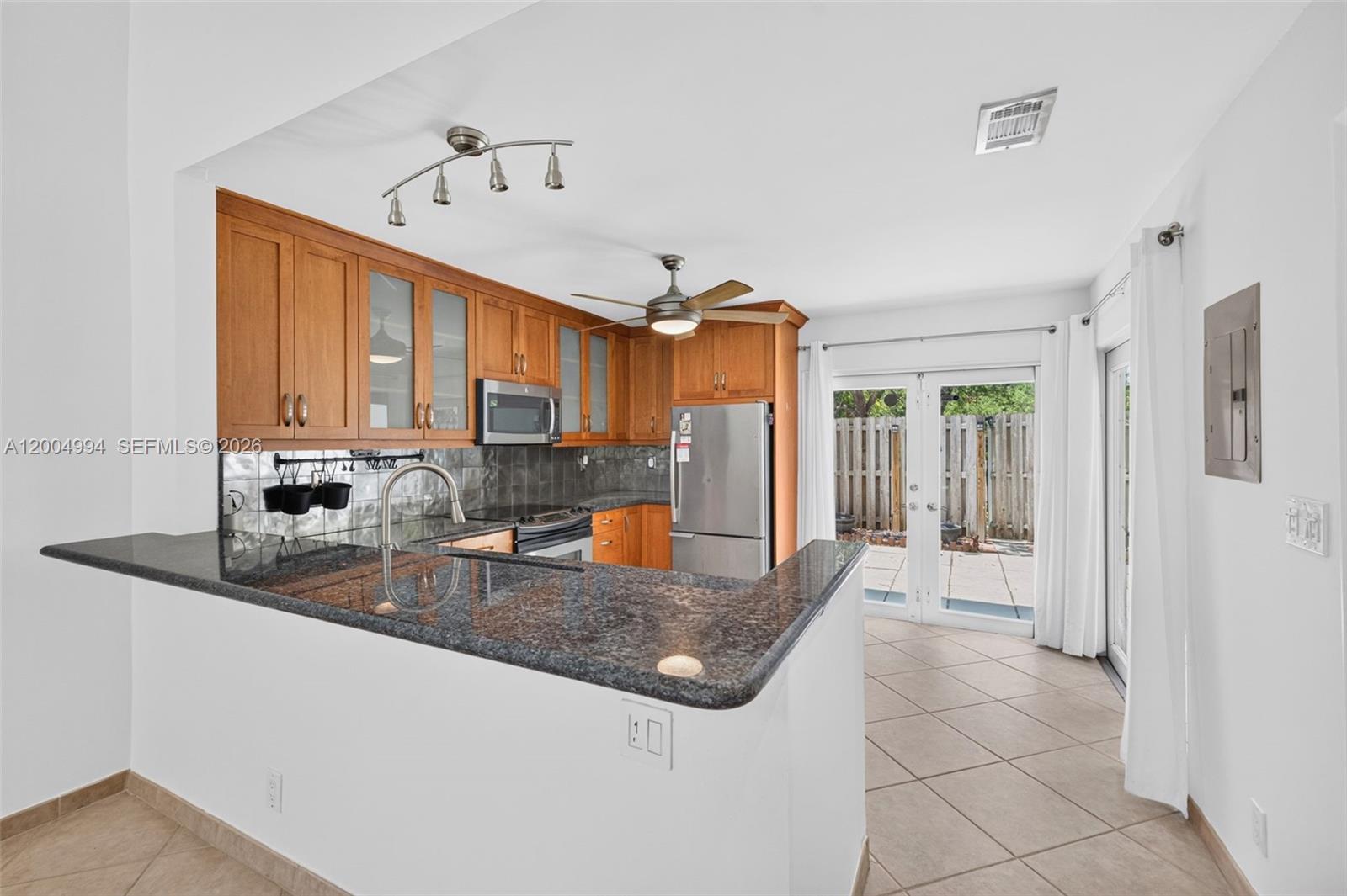 341 City View Dr