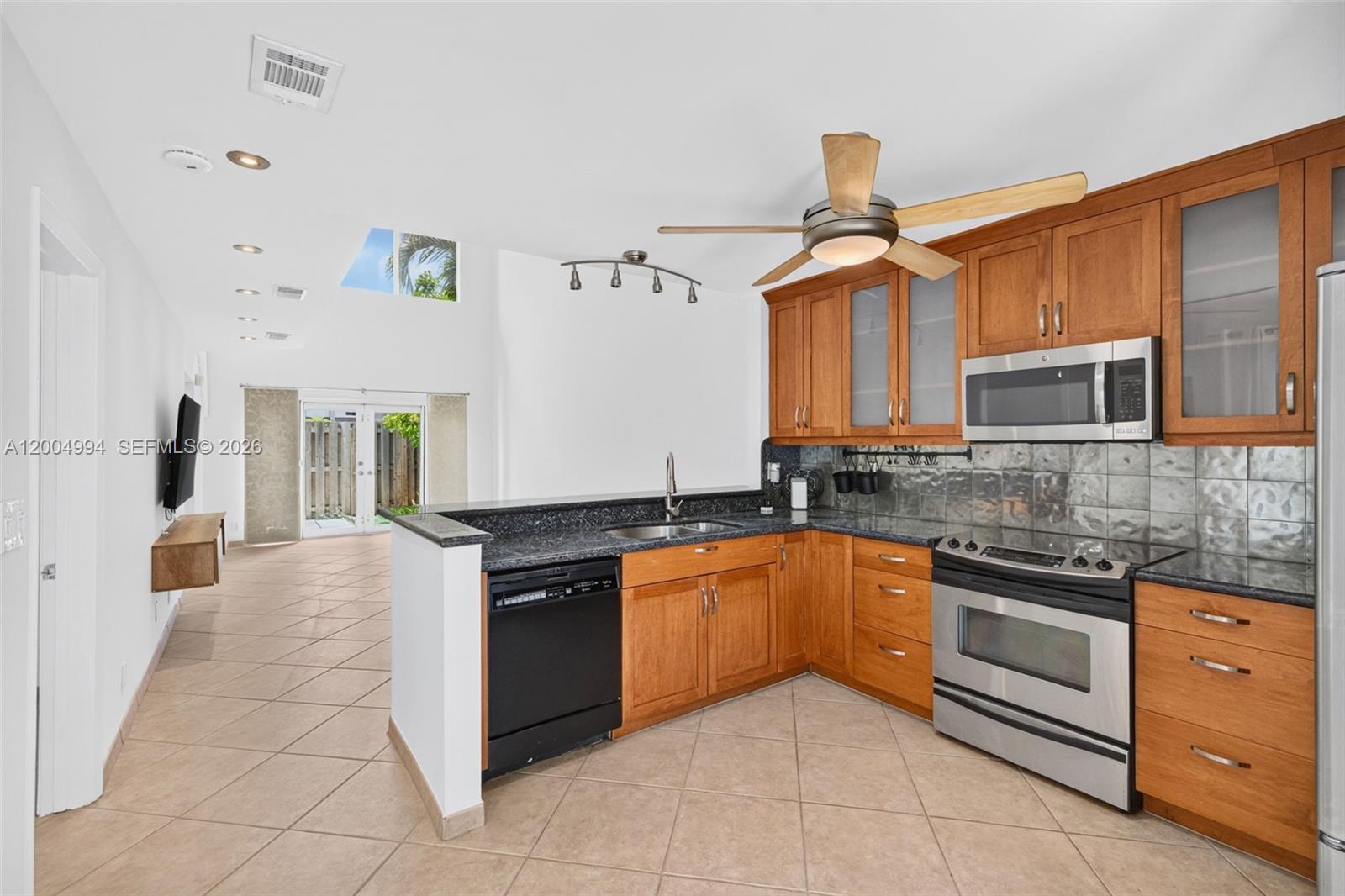 341 City View Dr