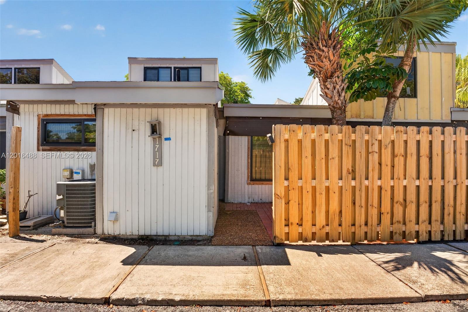 1717 NW 73rd Ave # 33
