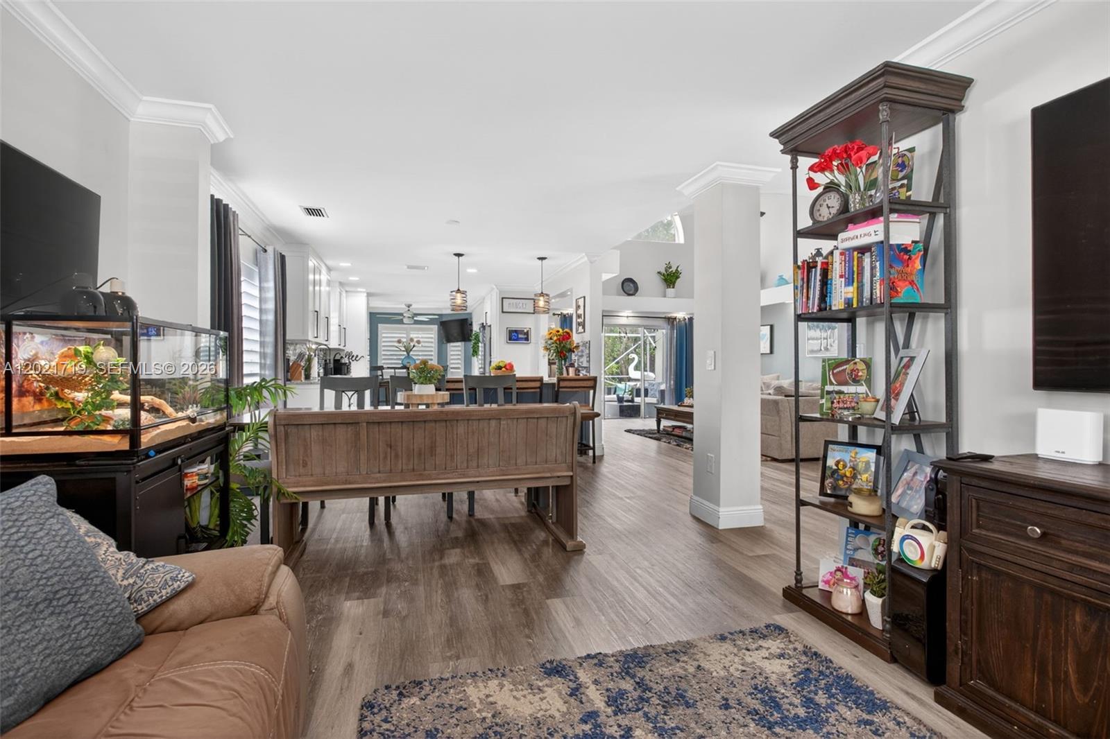 4940 NW 54th St