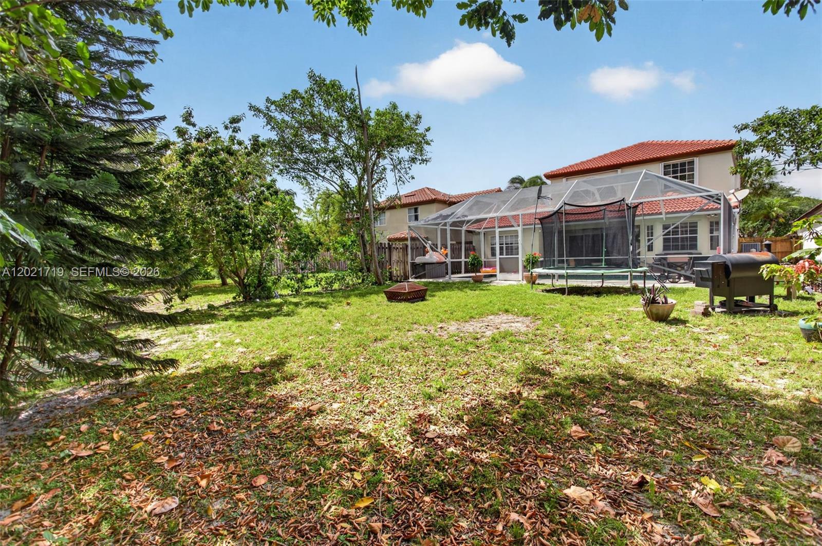 4940 NW 54th St