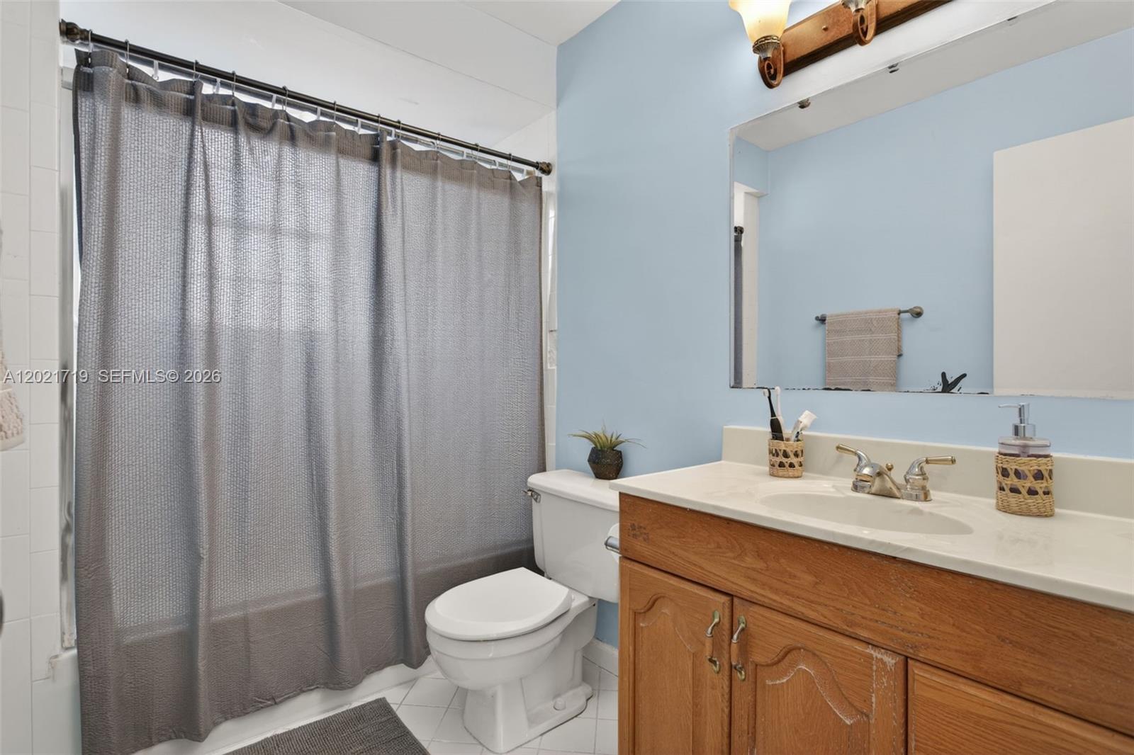 4940 NW 54th St