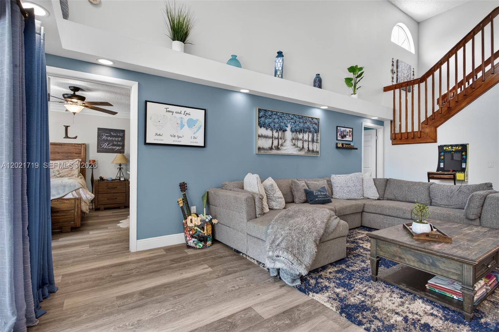 4940 NW 54th St
