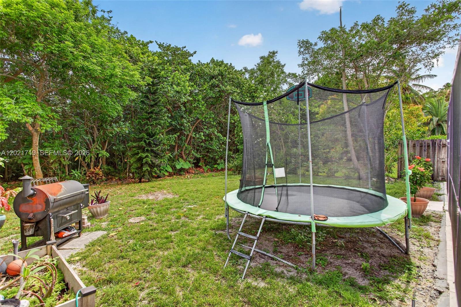 4940 NW 54th St
