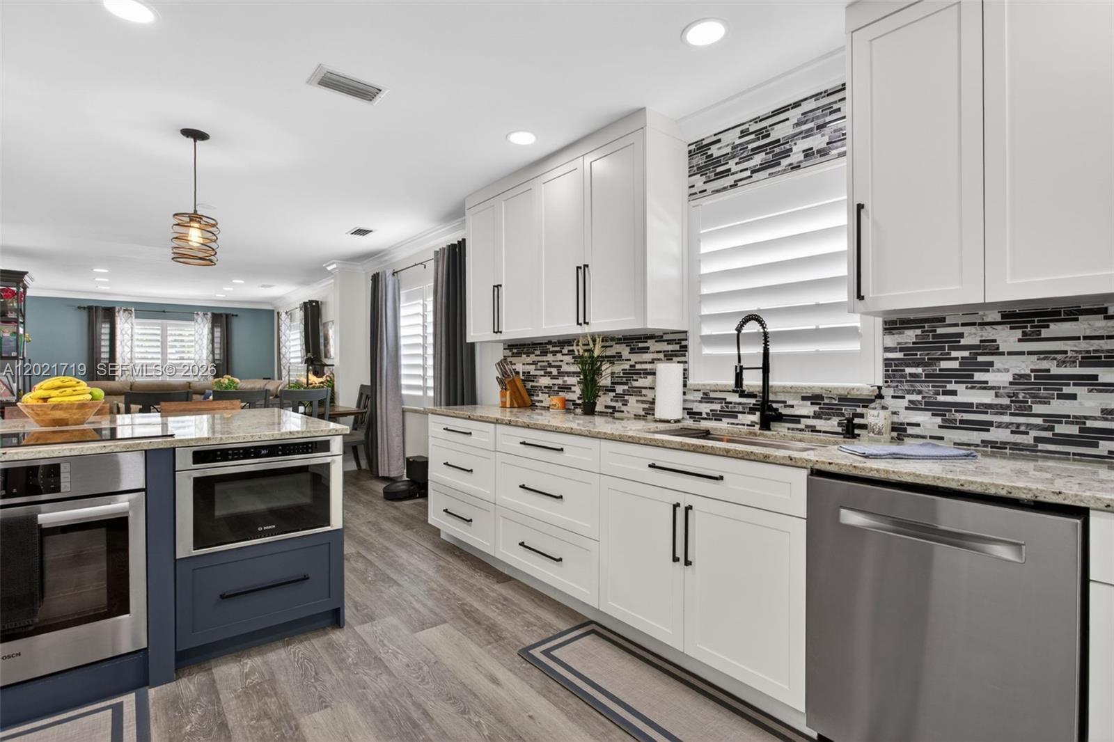 4940 NW 54th St