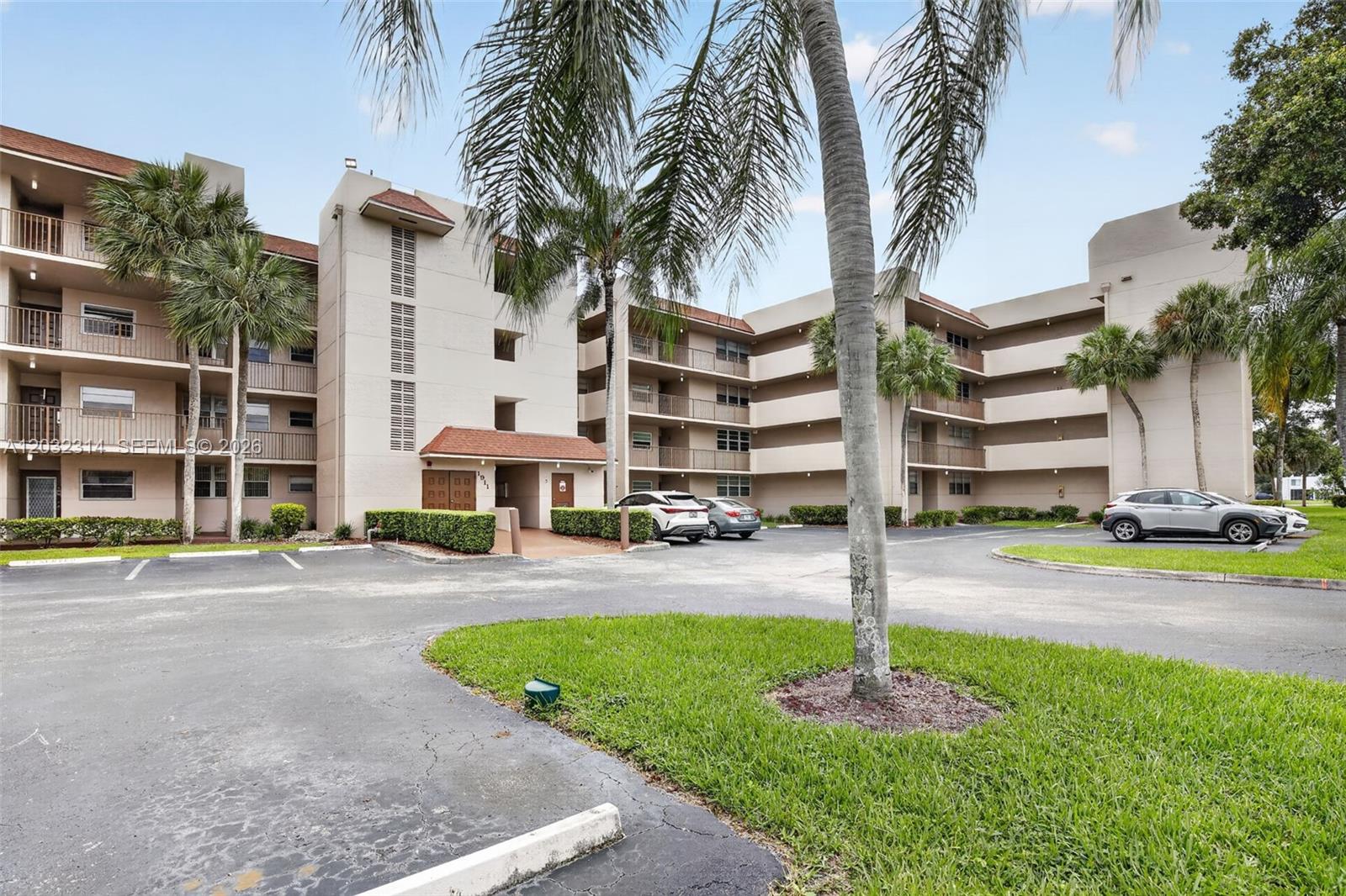 1911 Sabal Palm Dr # 202