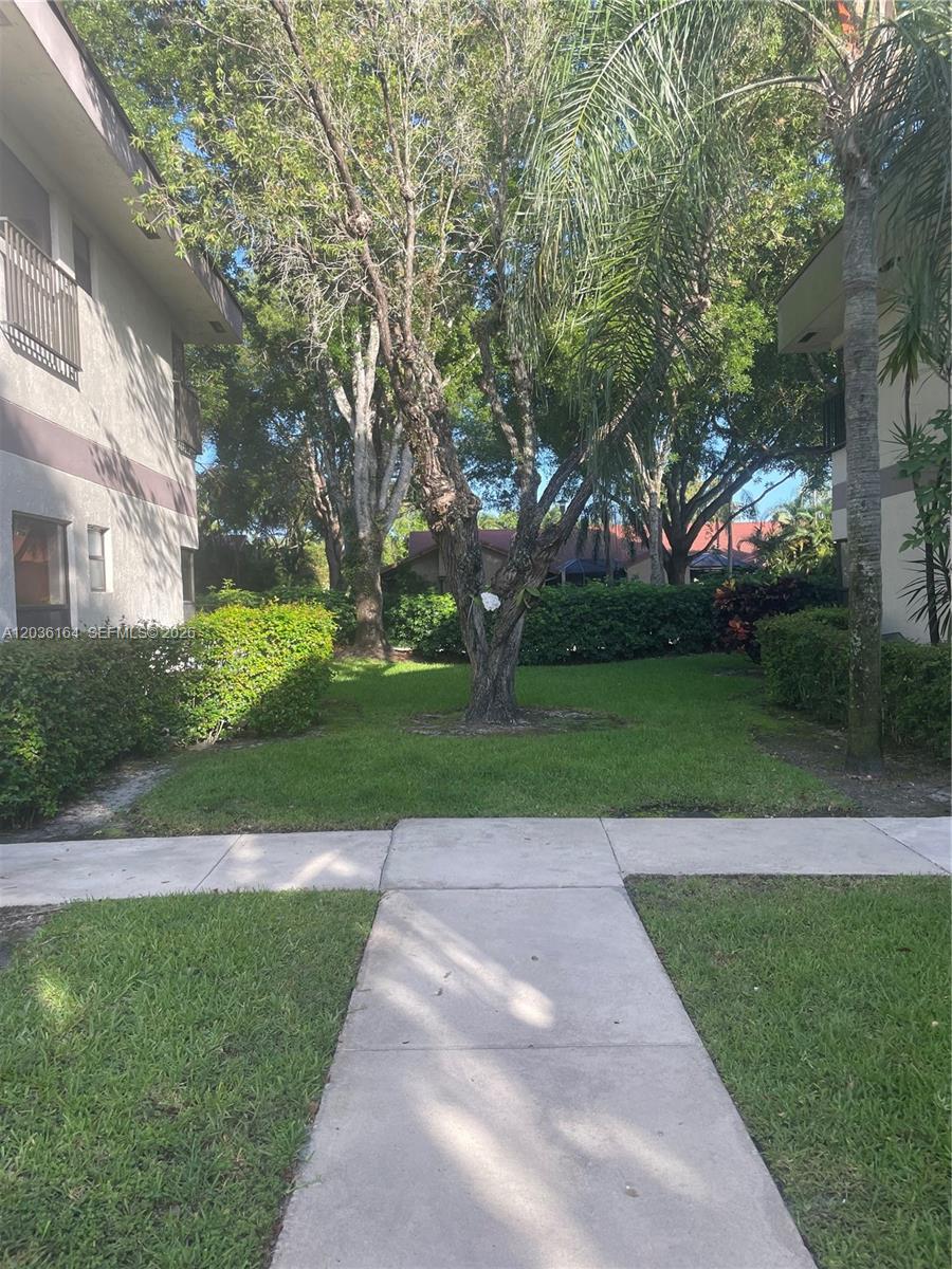 4644 N Carambola Cir N # 2725