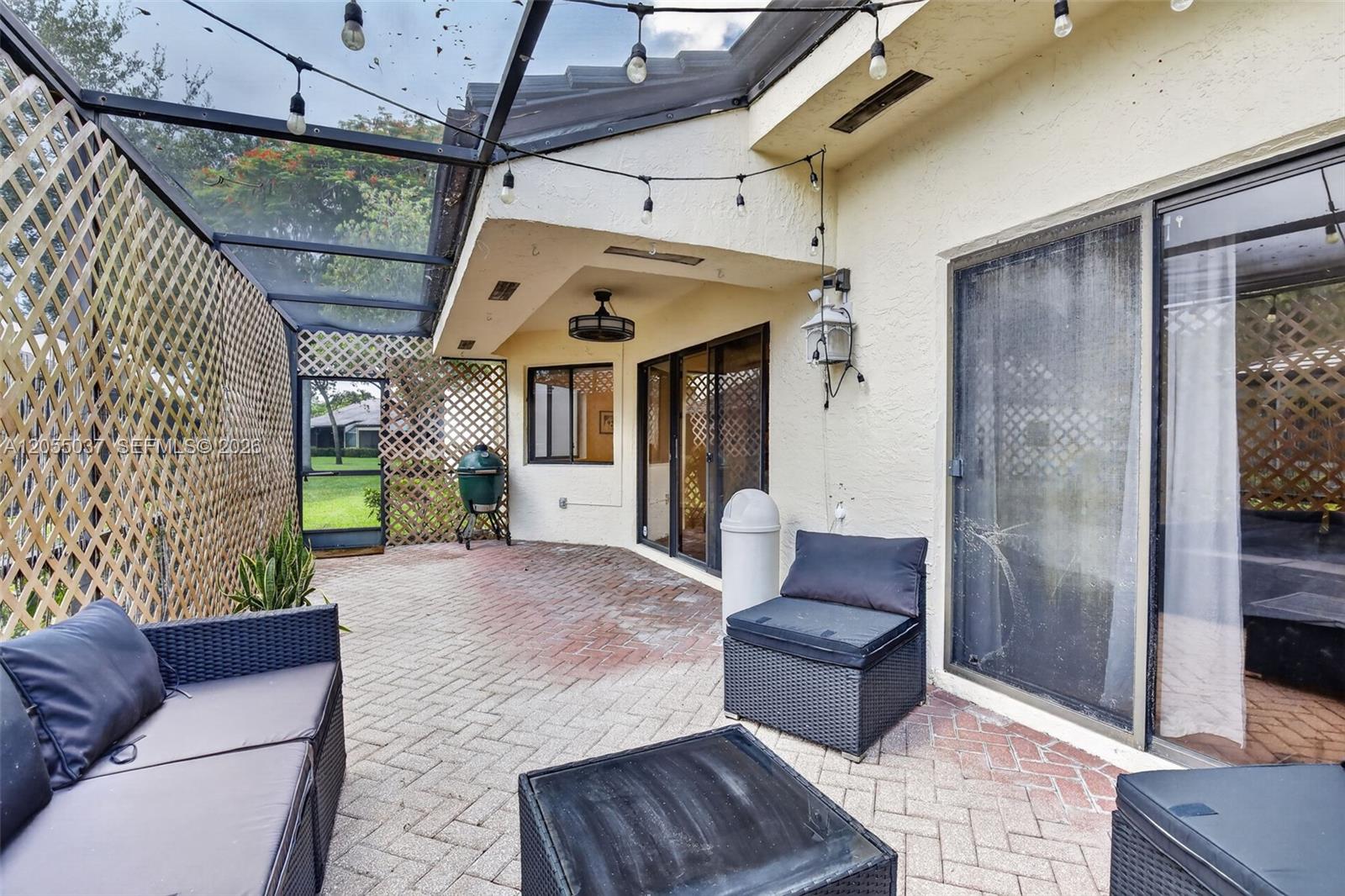 381 NW 94th Ter