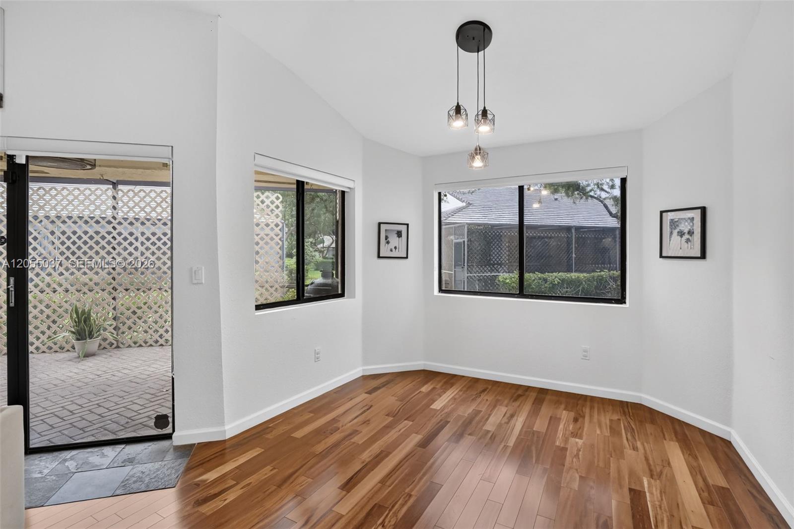 381 NW 94th Ter