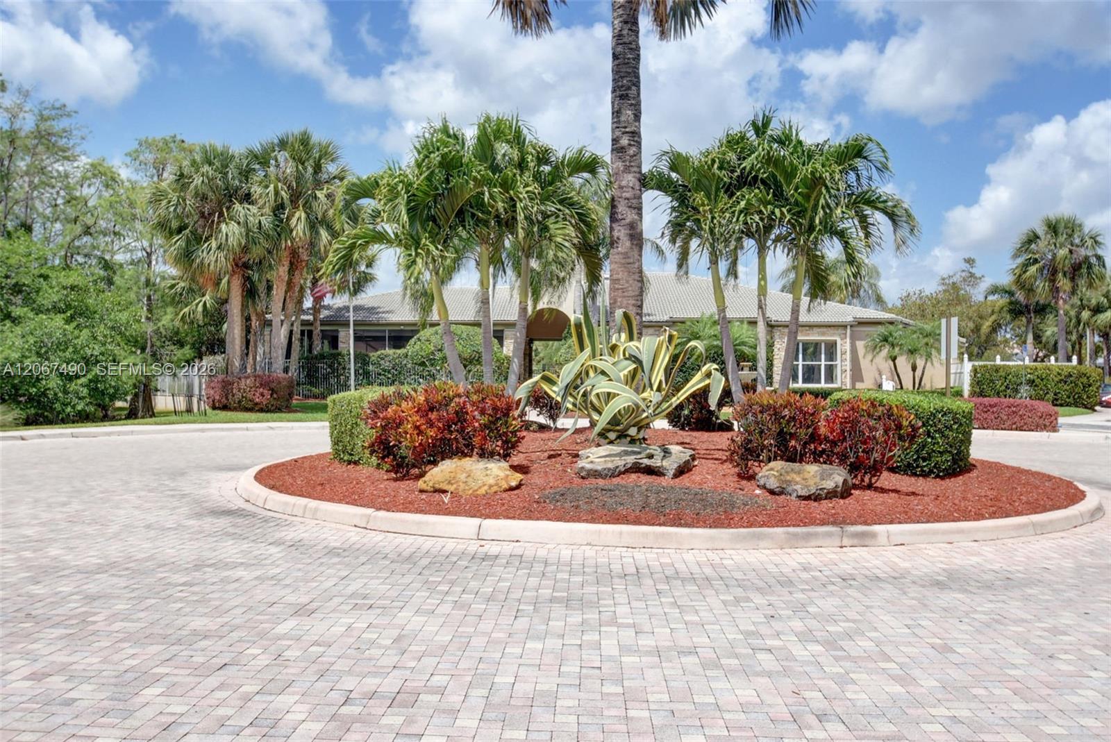 6543 Marbletree Ln