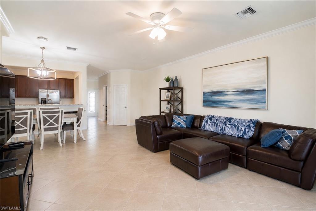 2744 Blossom WAY