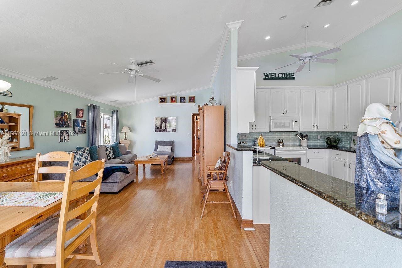 13550 SW 9th Ct
