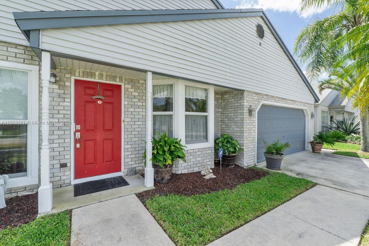 13550 SW 9th Ct