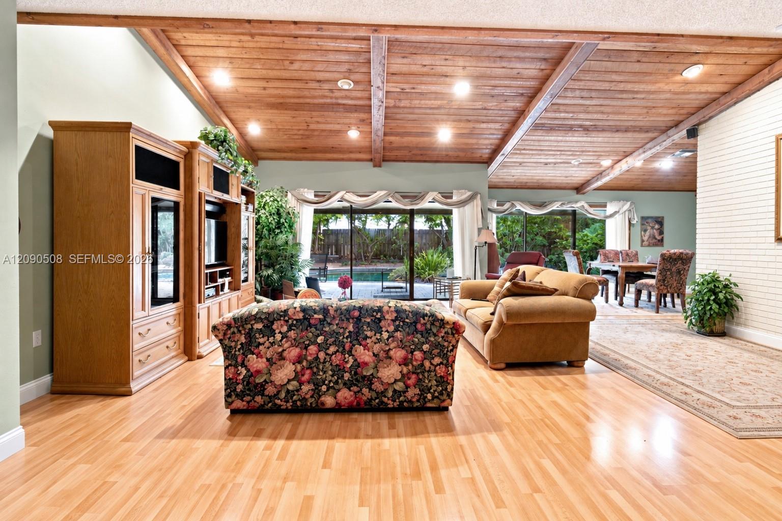 521 NW 78th Way