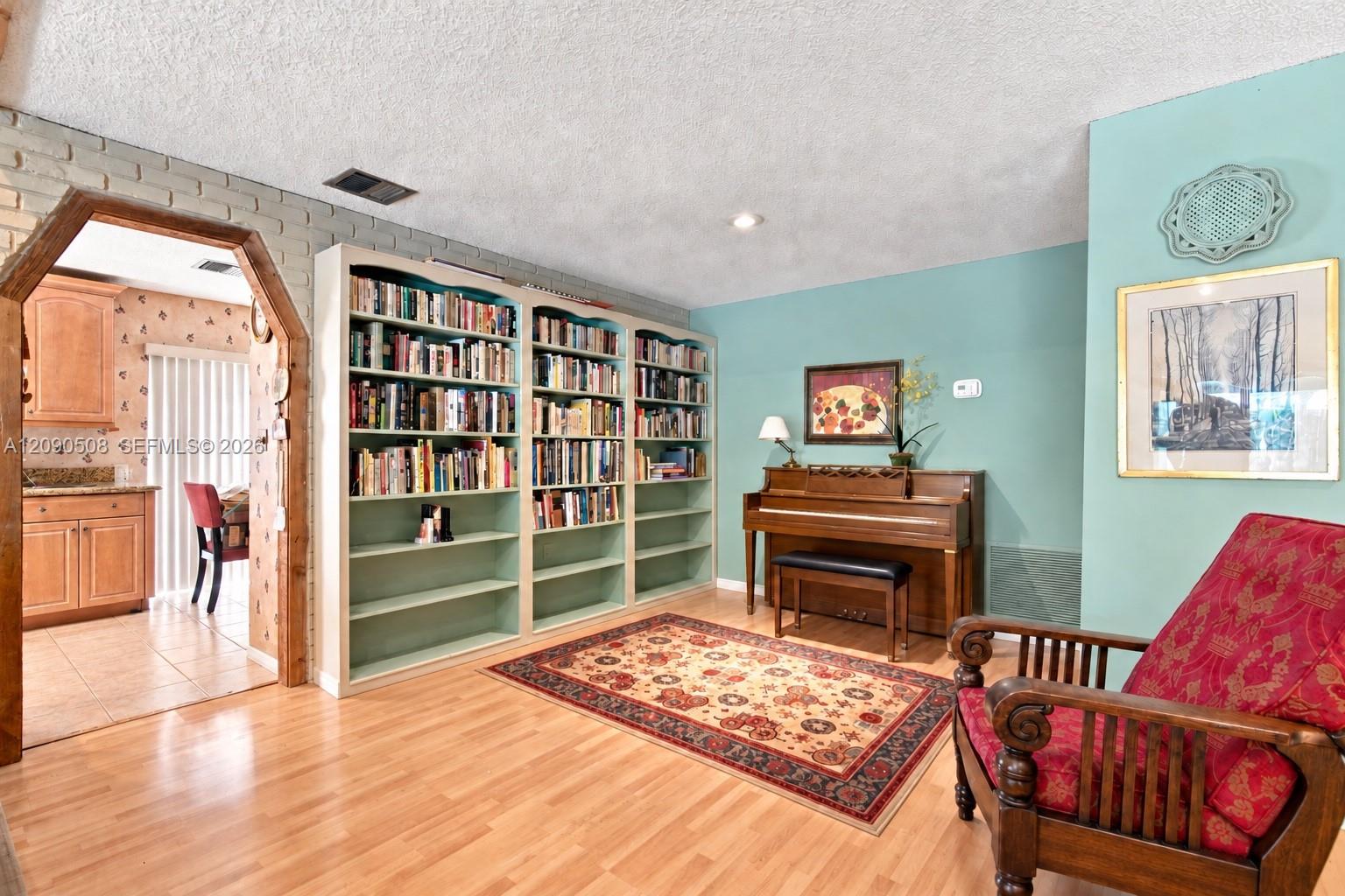 521 NW 78th Way