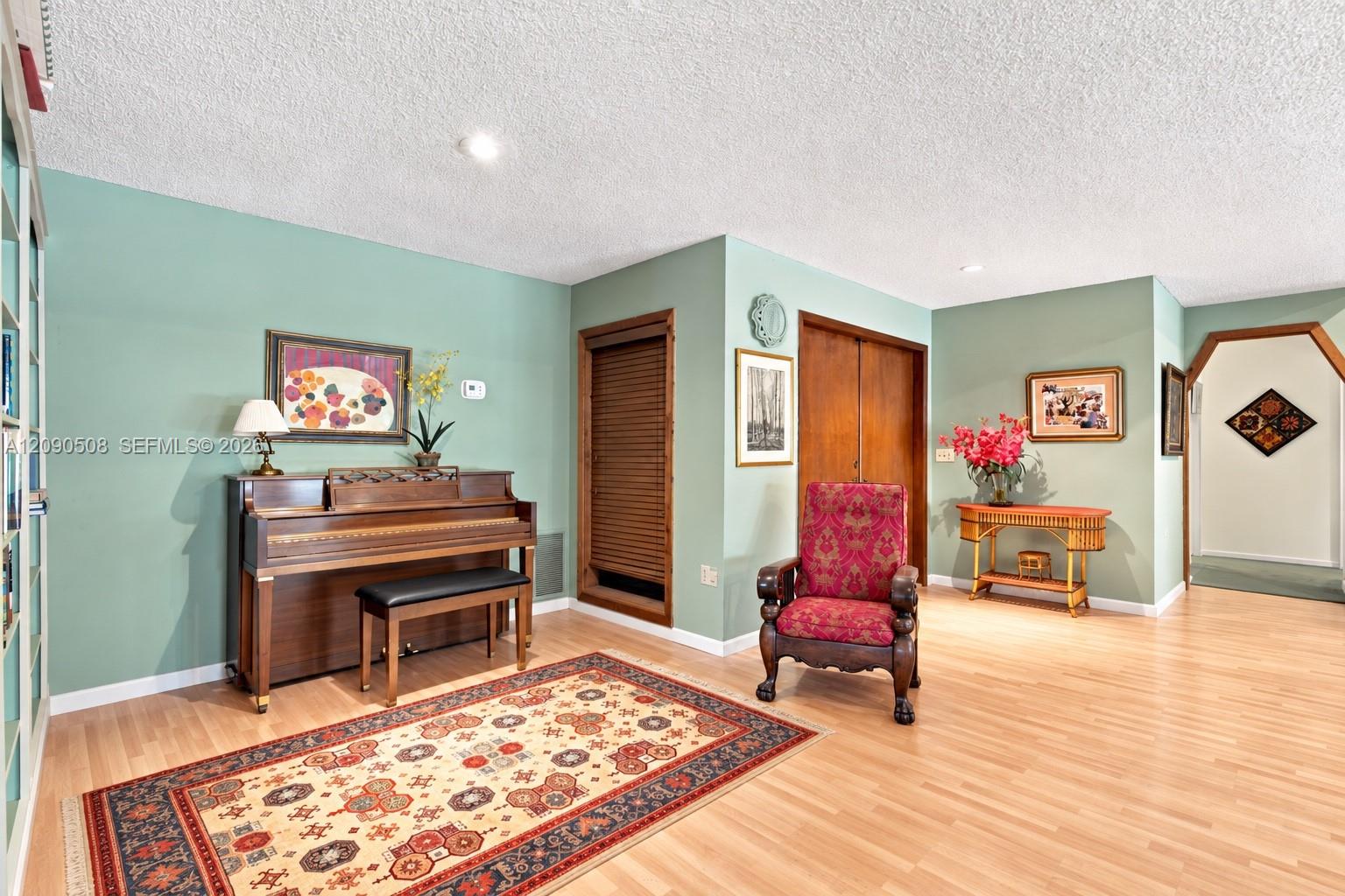 521 NW 78th Way