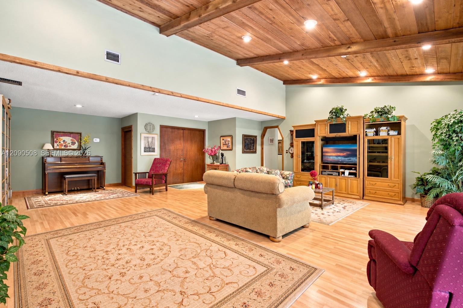 521 NW 78th Way