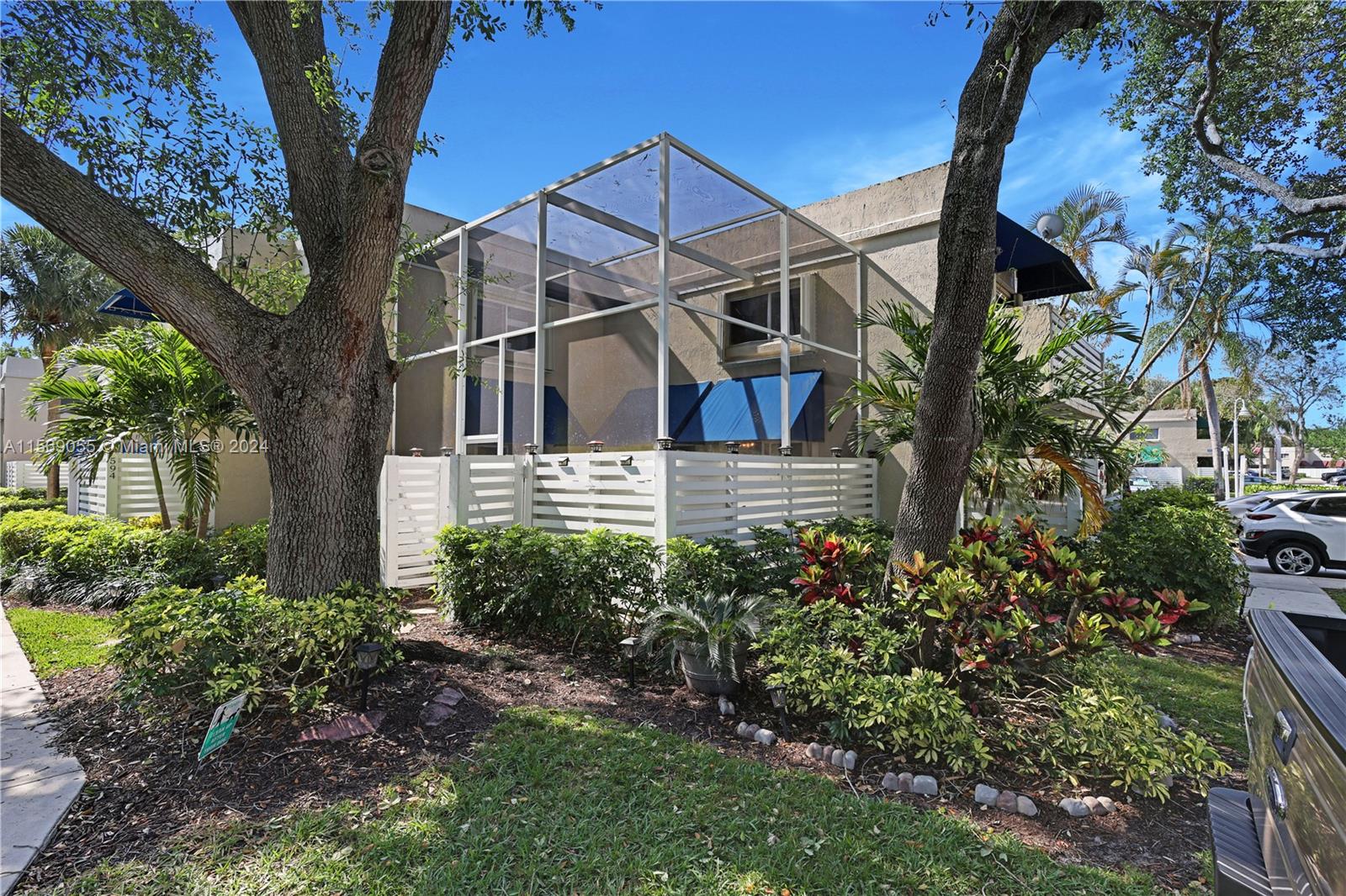 596 NW 97th Ave