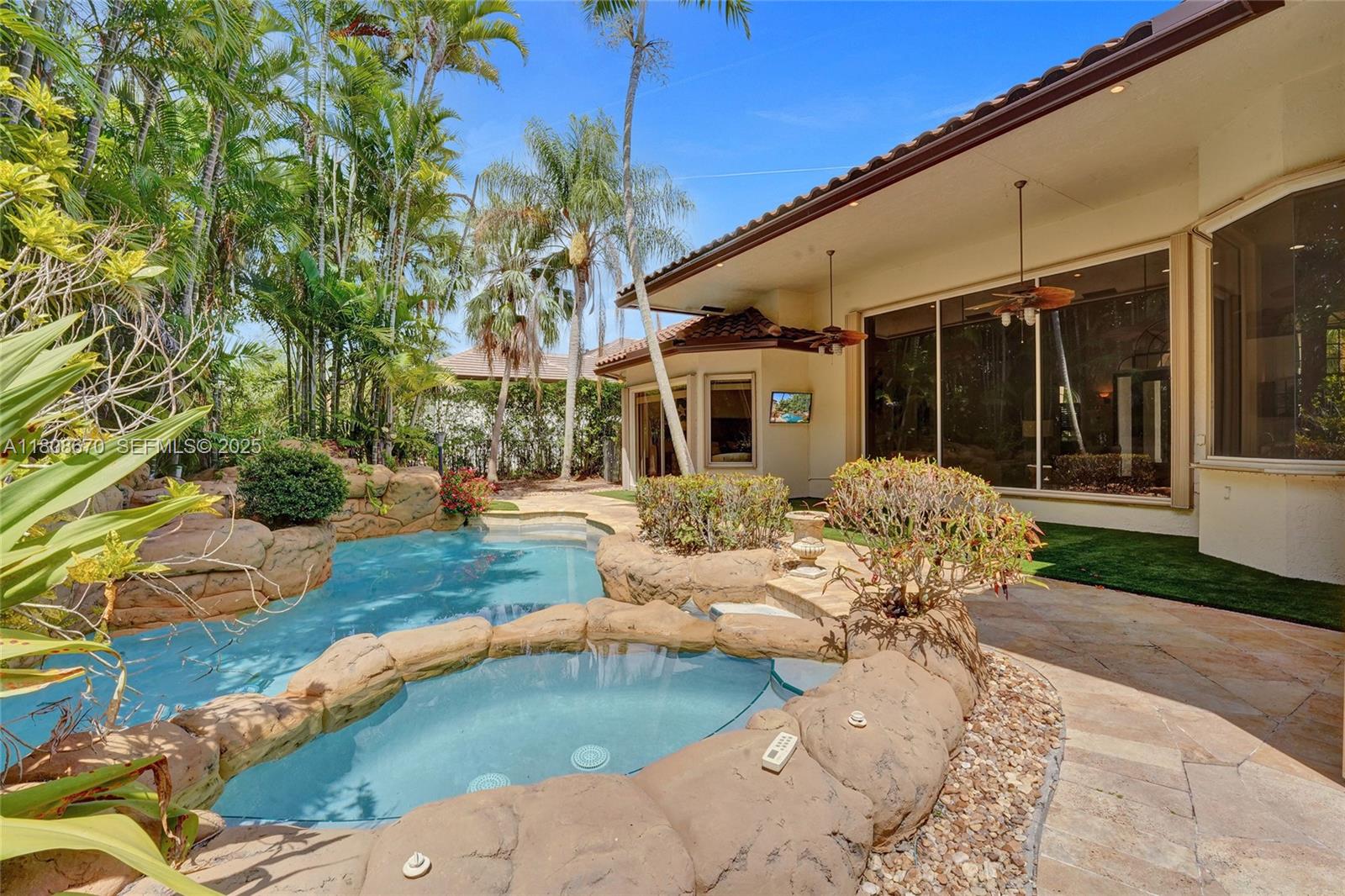 169 Dockside Circle