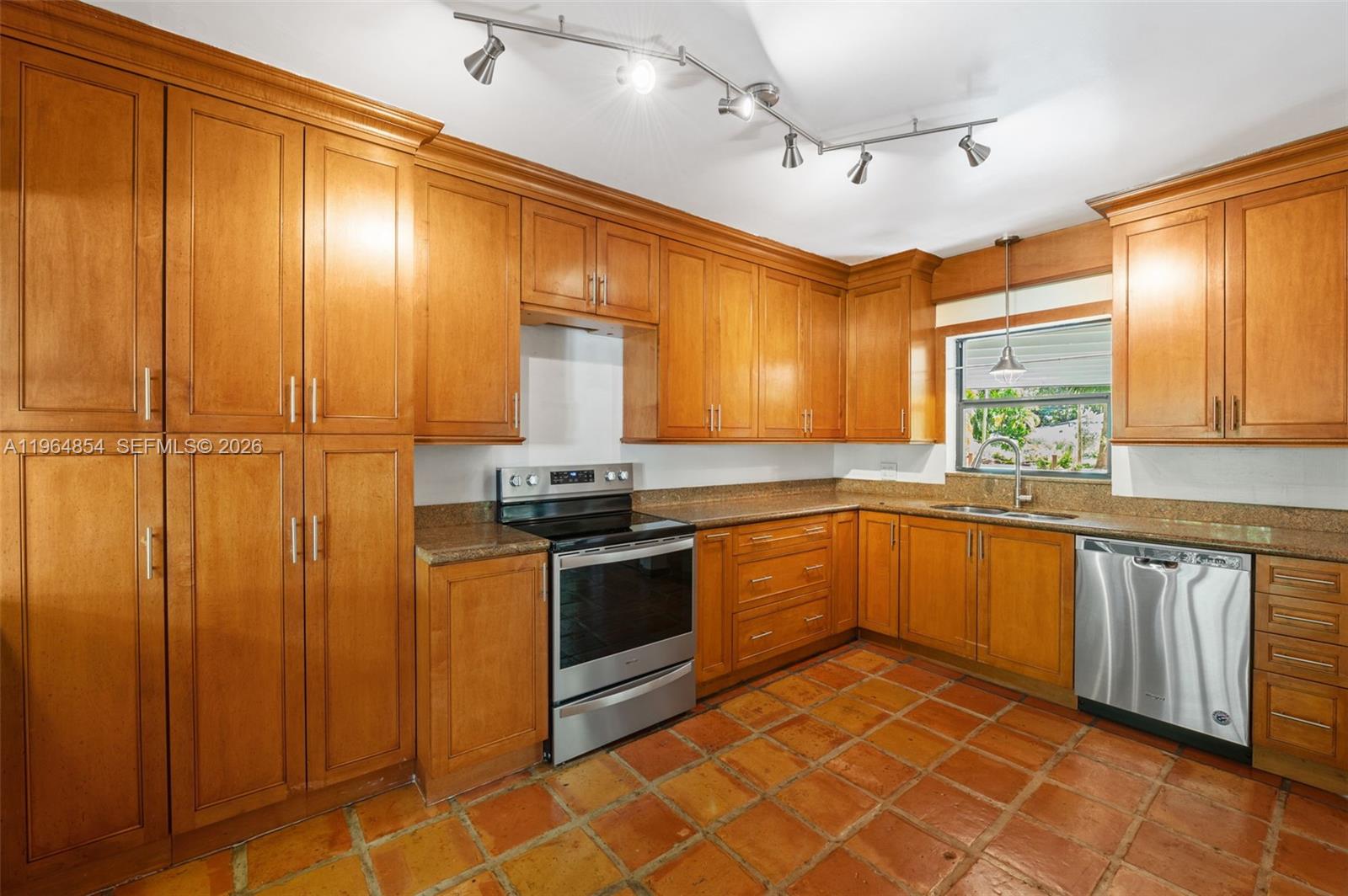 1745 NE 137th Terrace