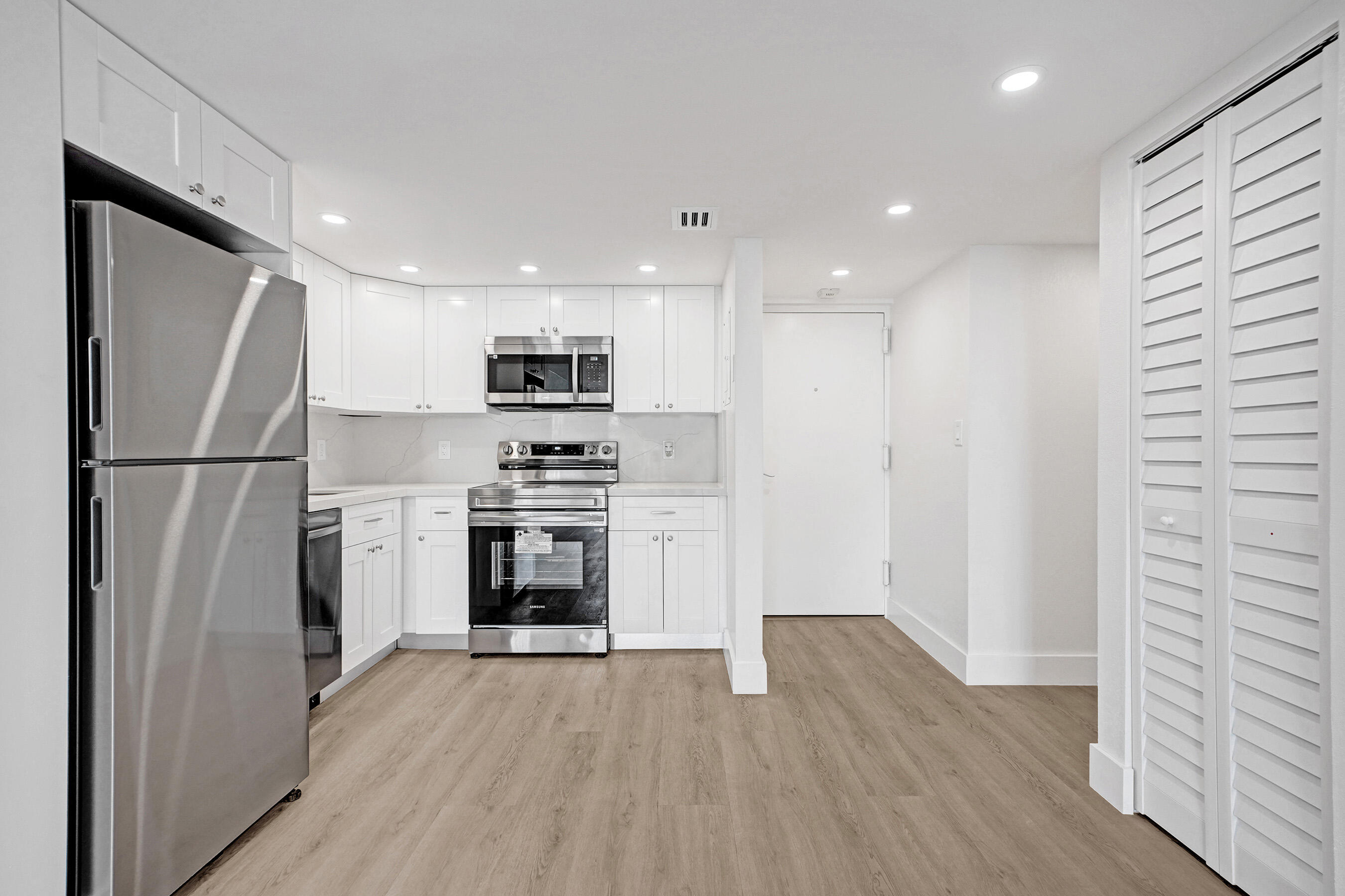 6195 Rock Island Road 103