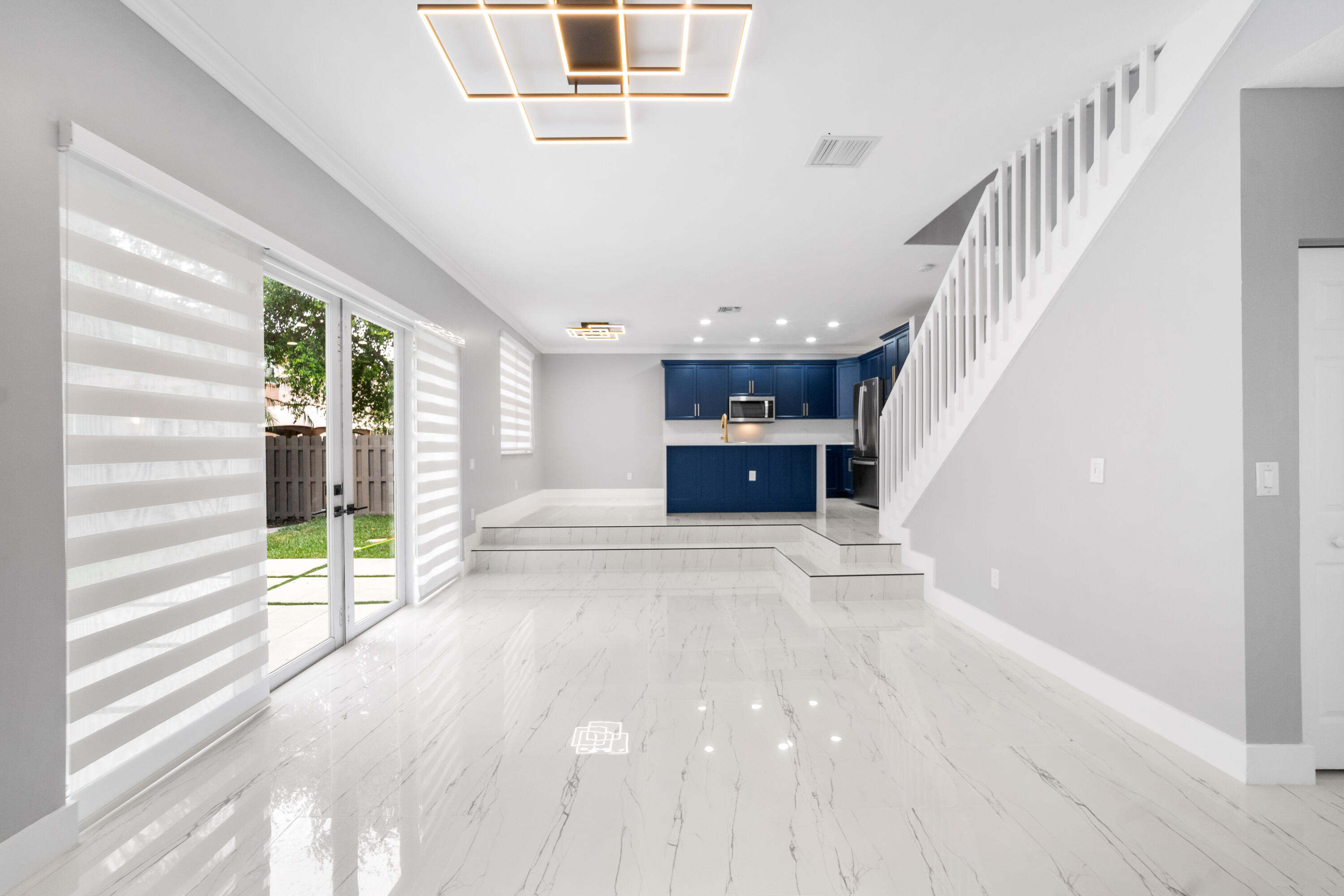 5233 SW 155th Way
