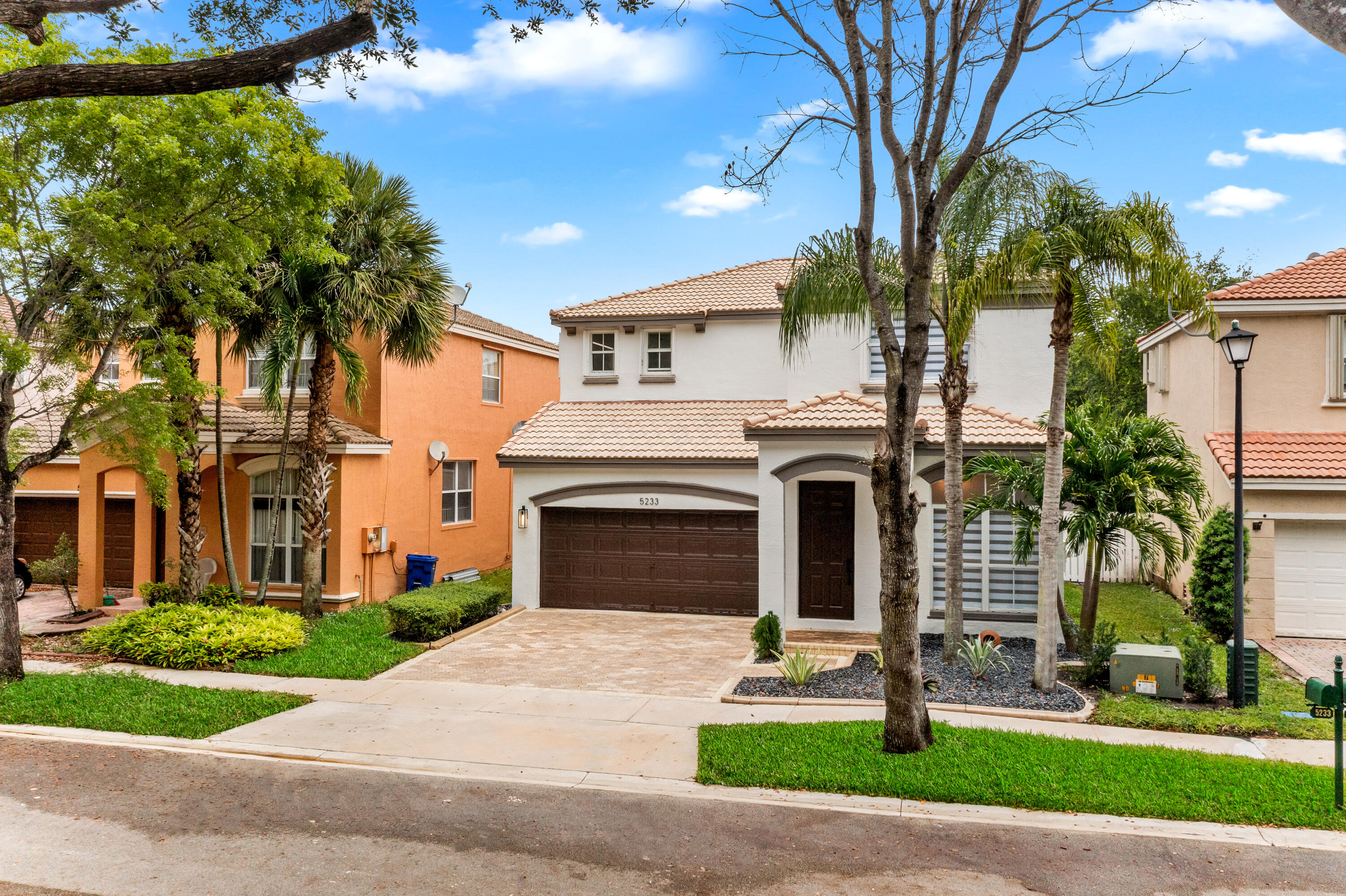 5233 SW 155th Way