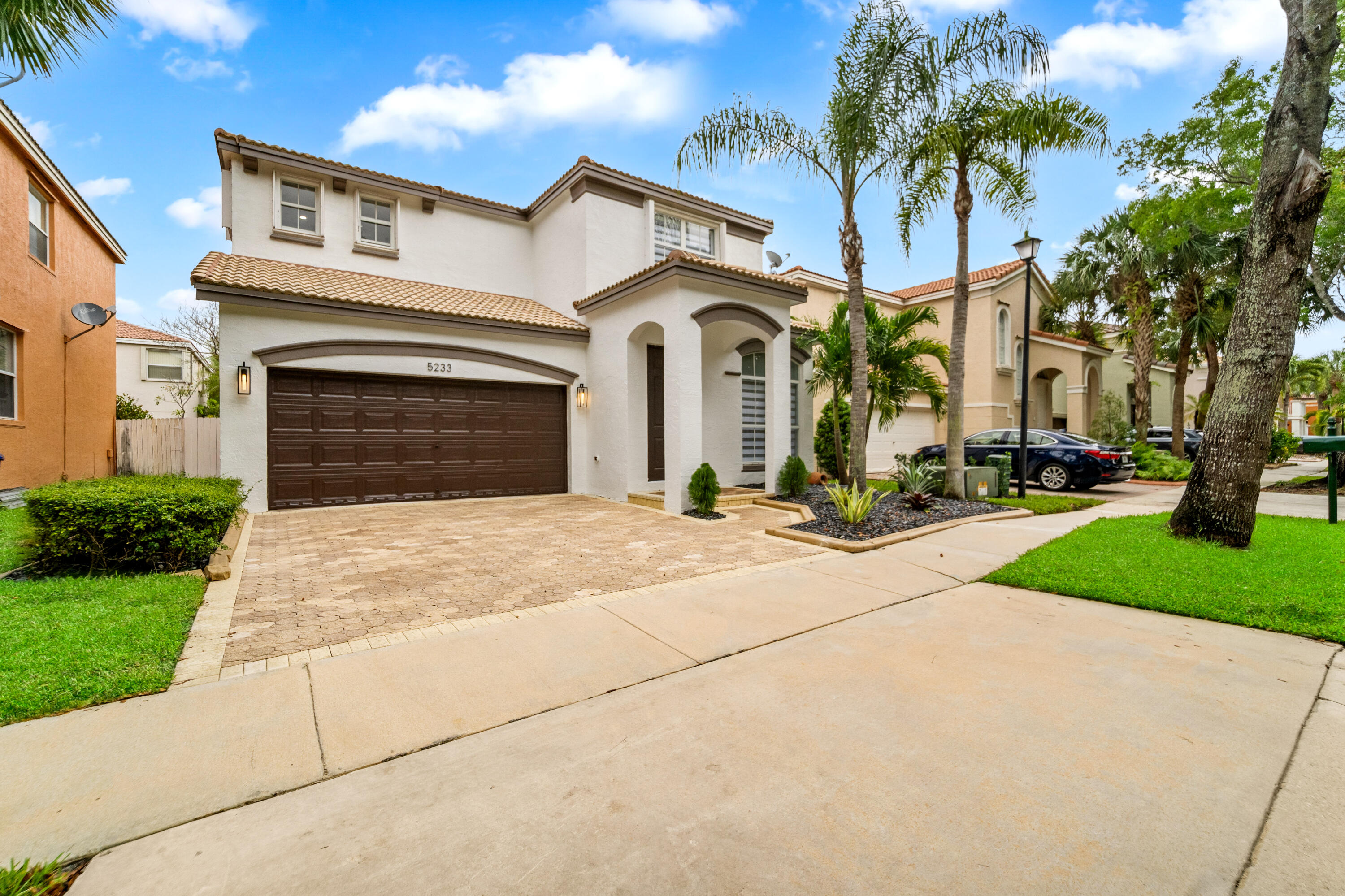 5233 SW 155th Way