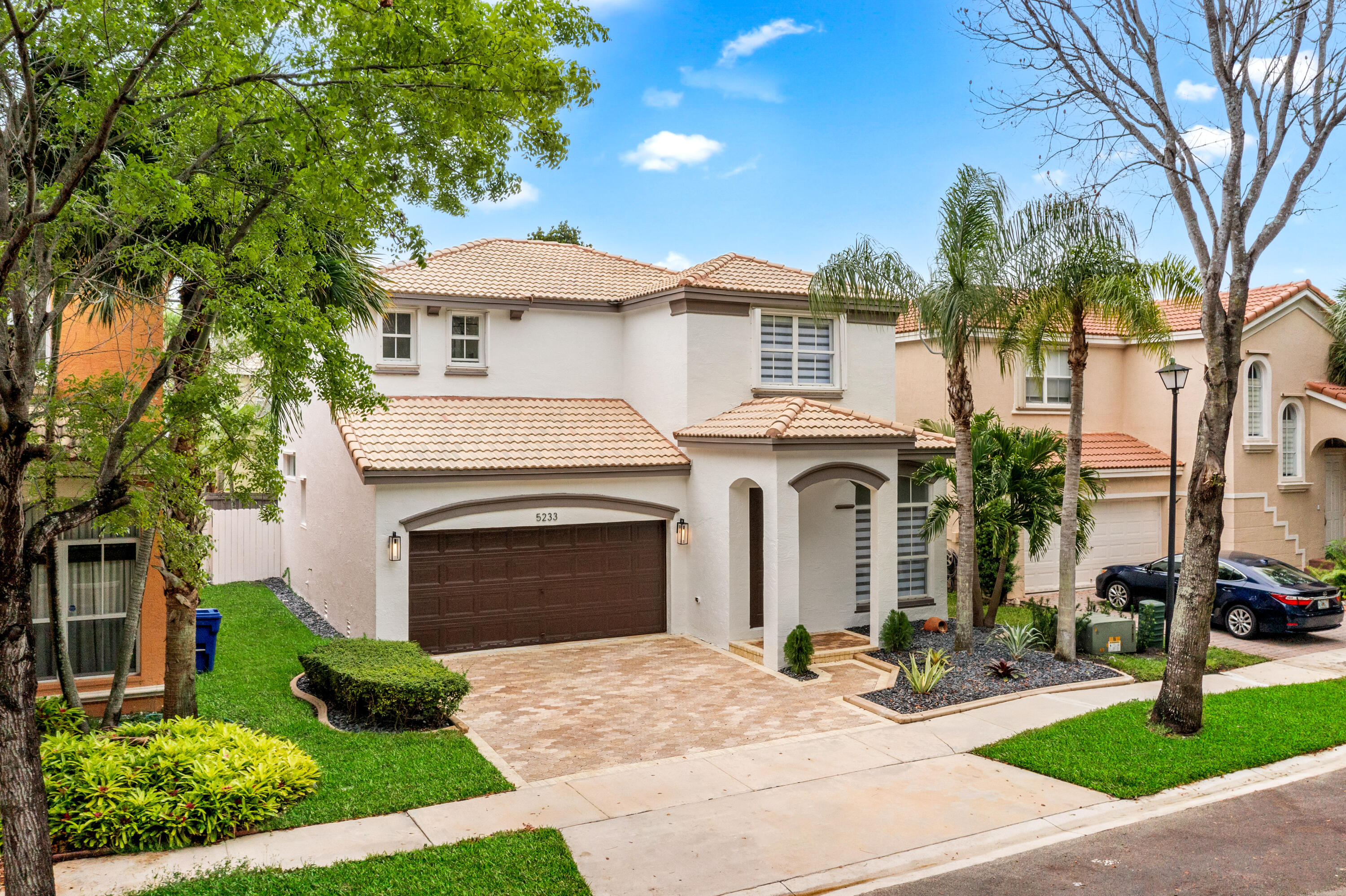 5233 SW 155th Way