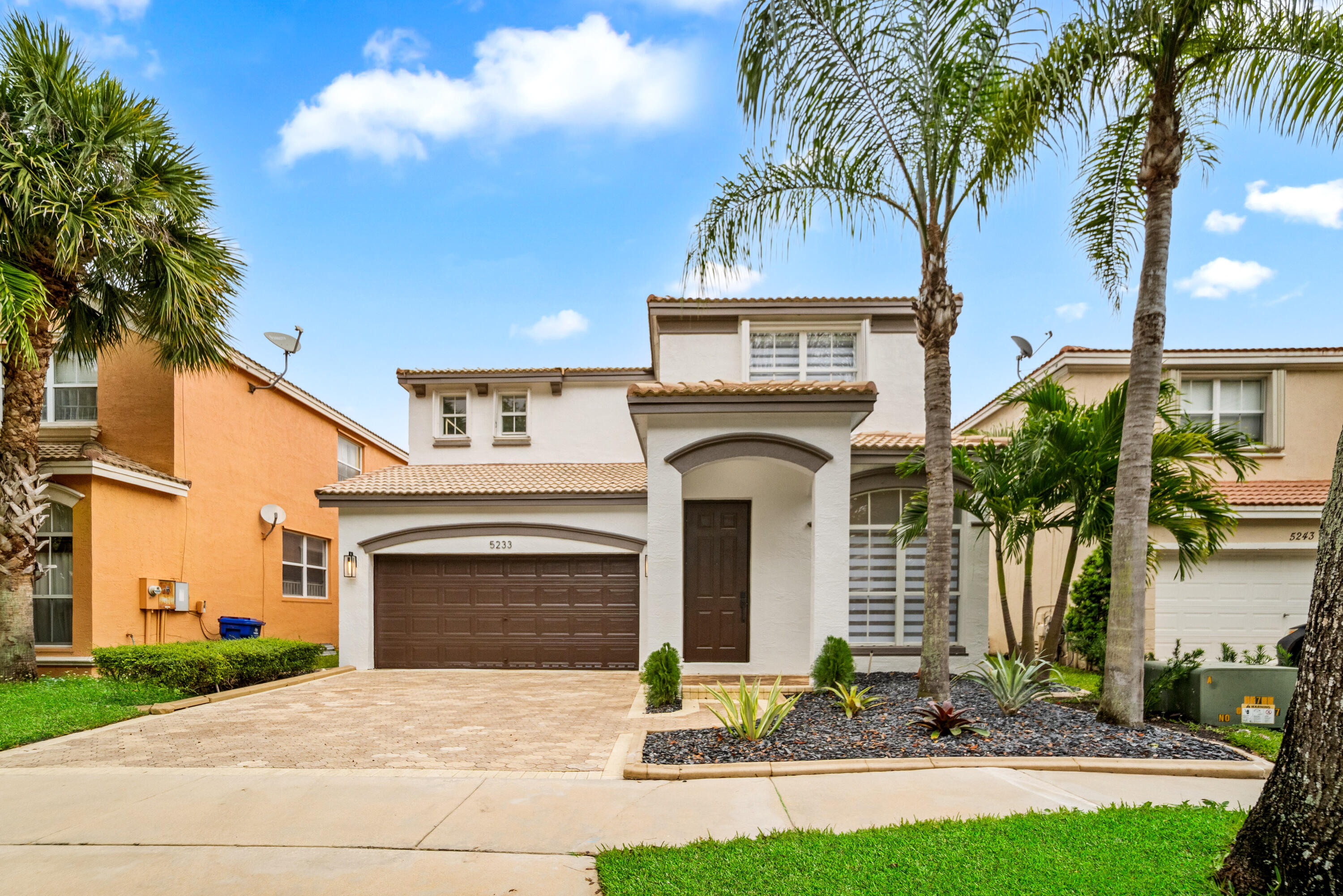 5233 SW 155th Way