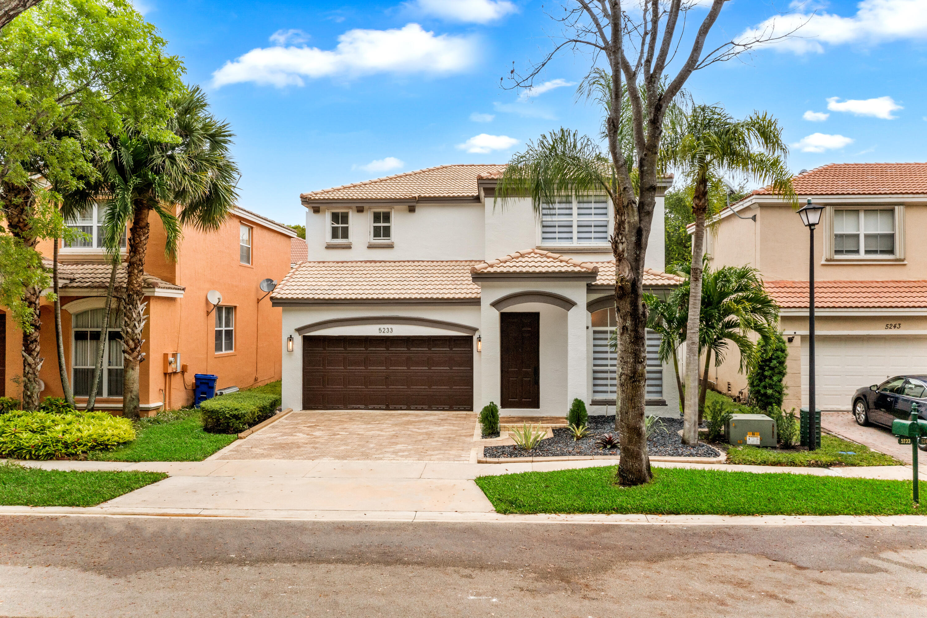 5233 SW 155th Way