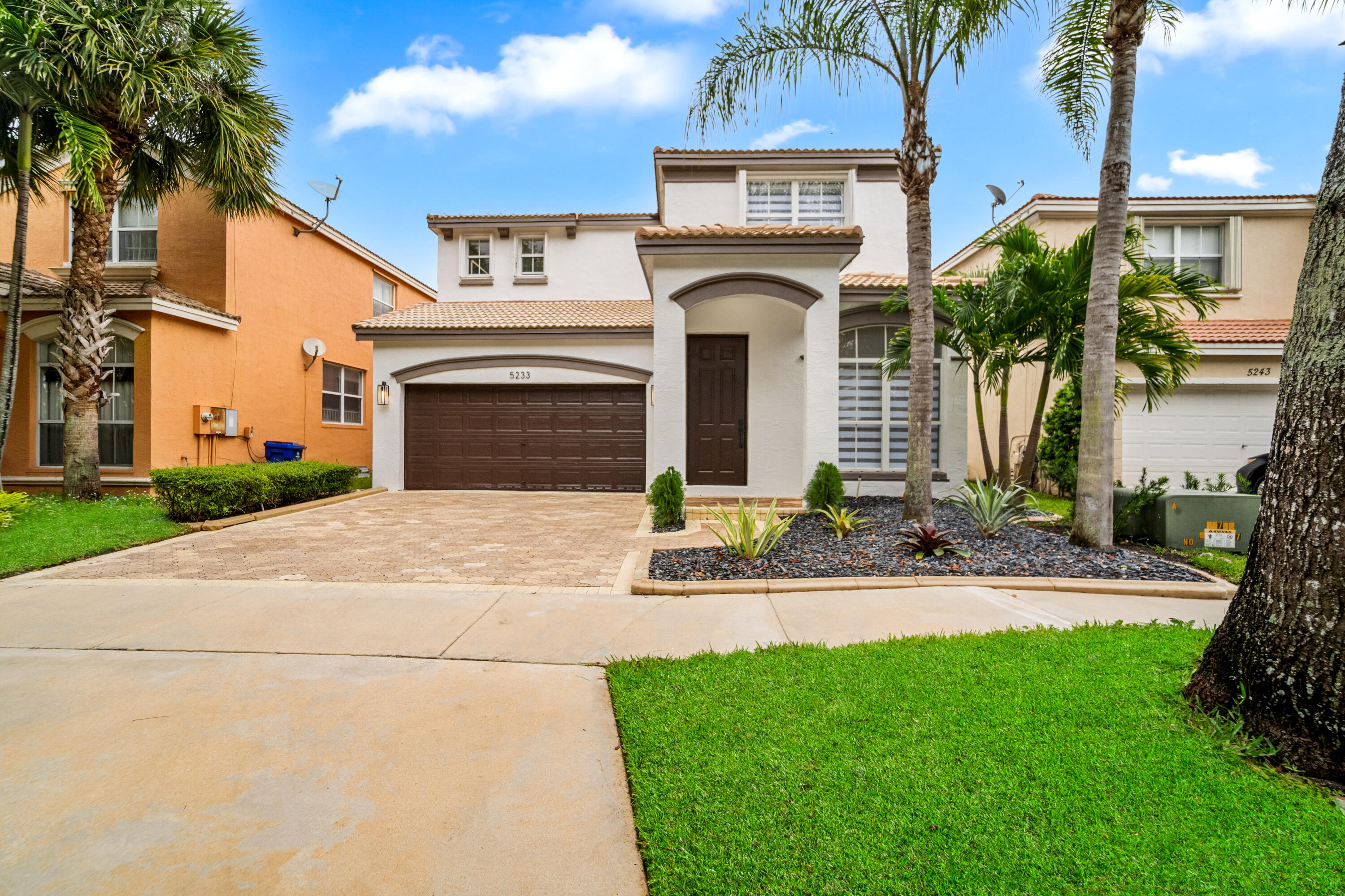 5233 SW 155th Way