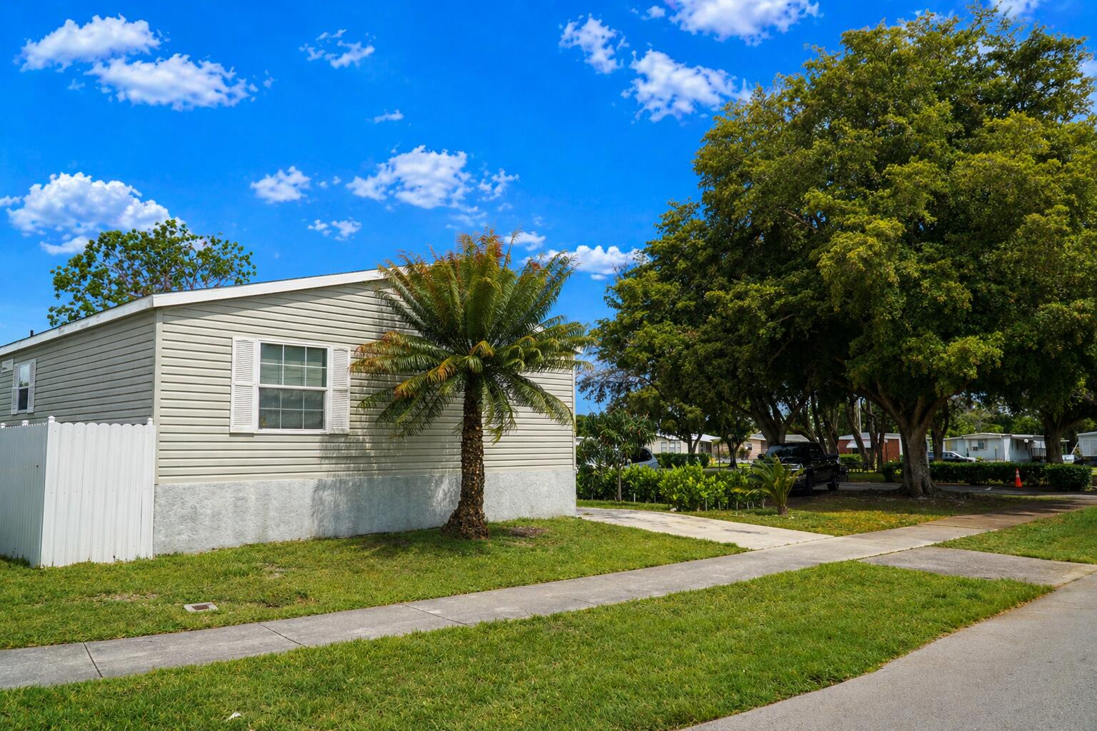 620 NW 215th Avenue