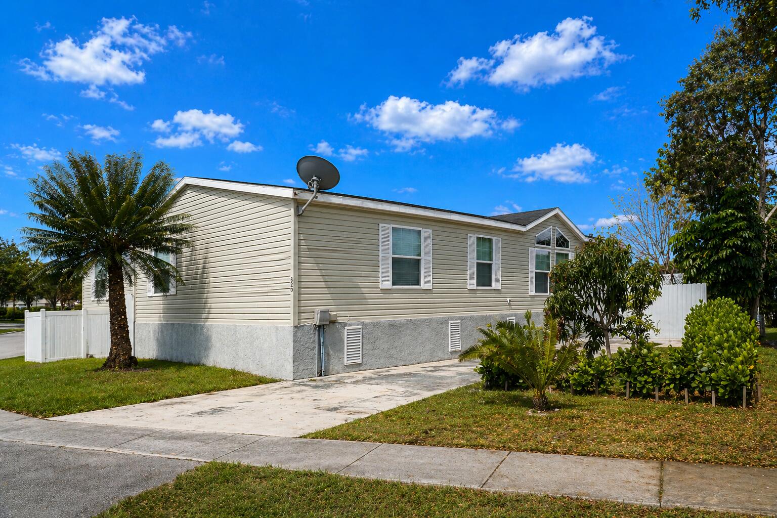 620 NW 215th Avenue