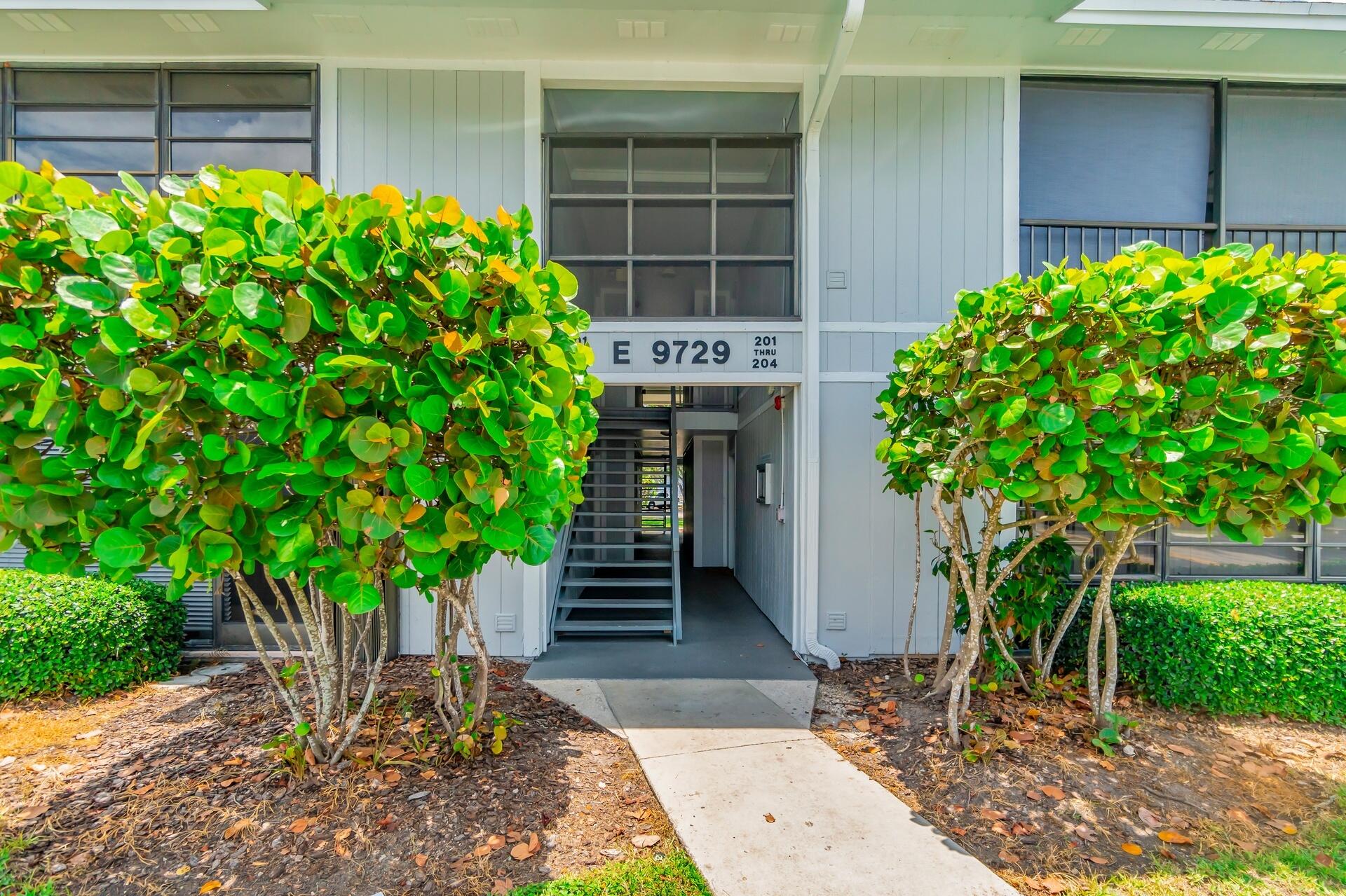 9729 Hammocks Boulevard 101e