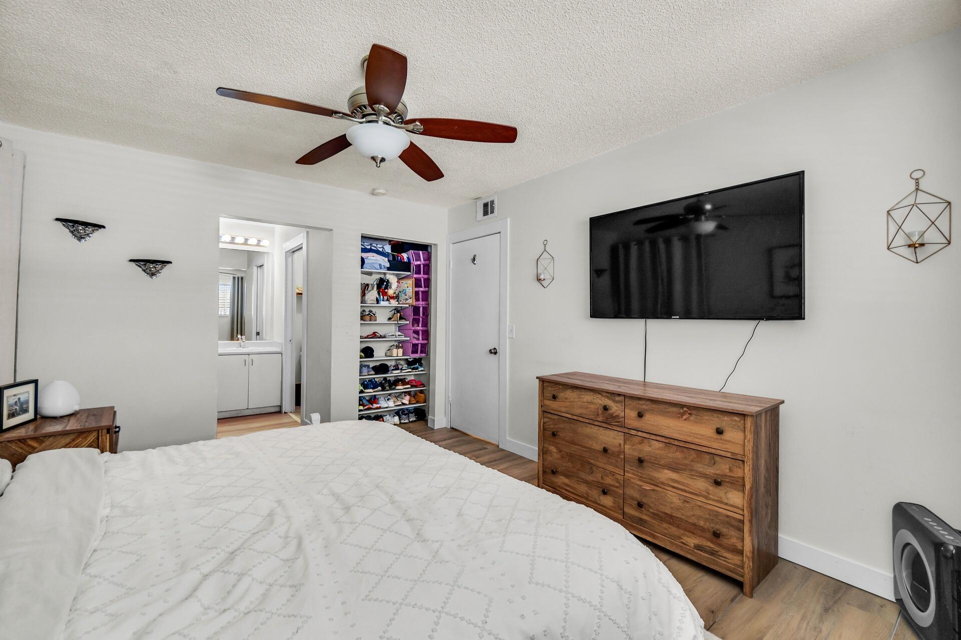 9729 Hammocks Boulevard 101e