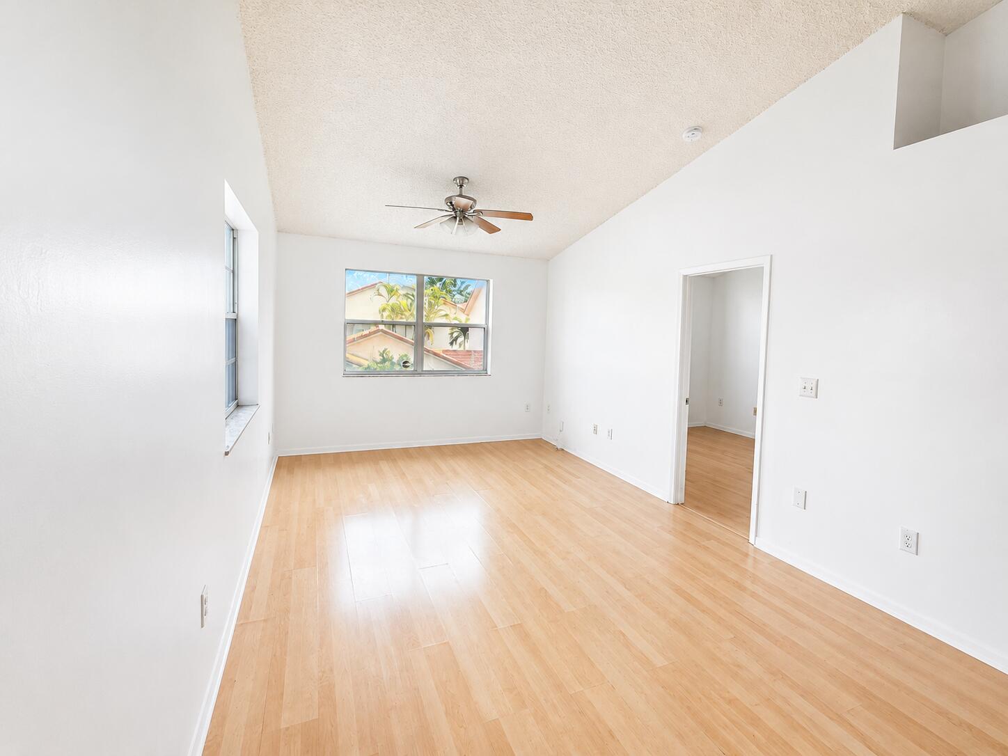 402 NW 108th Terrace