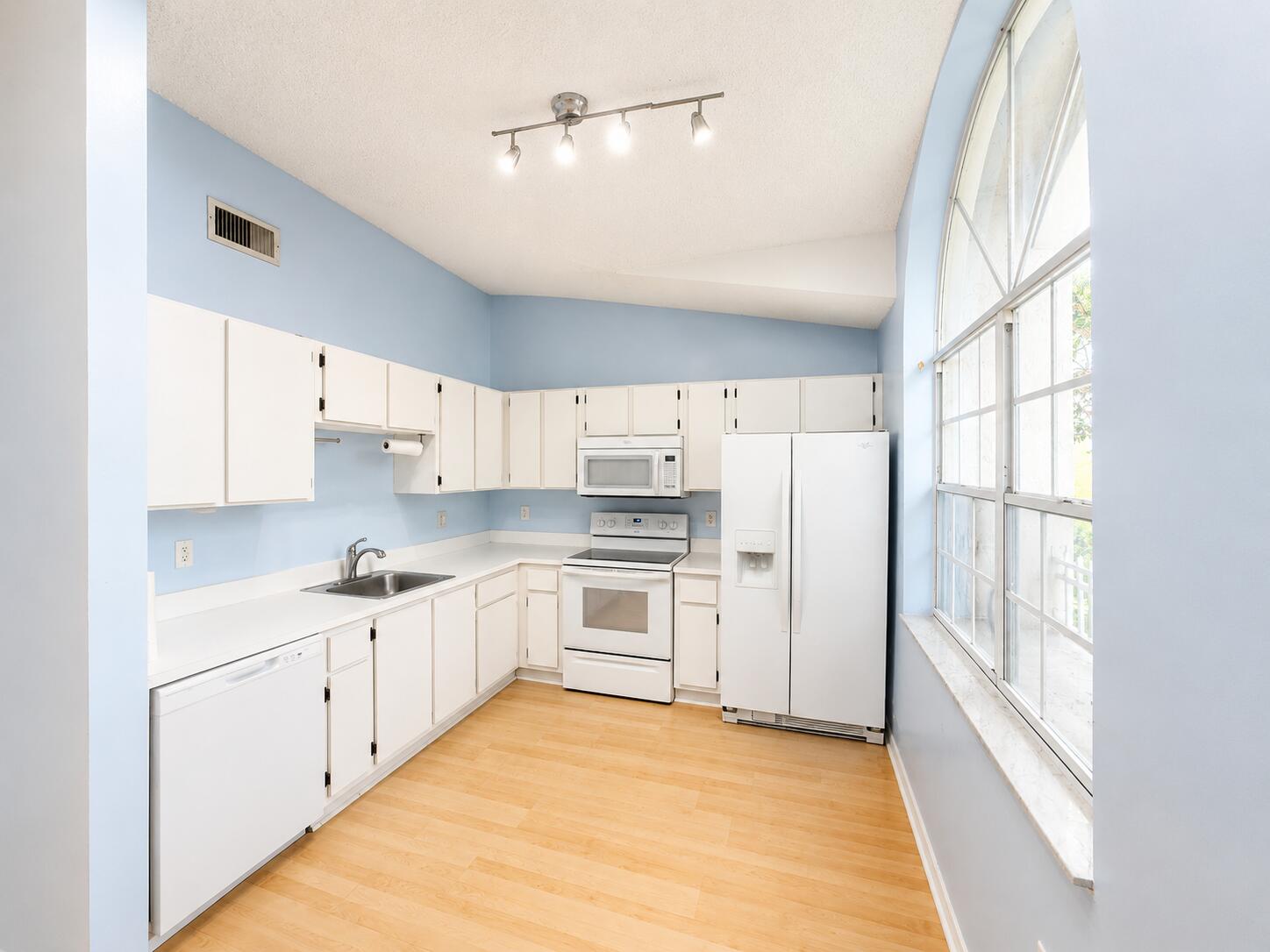 402 NW 108th Terrace