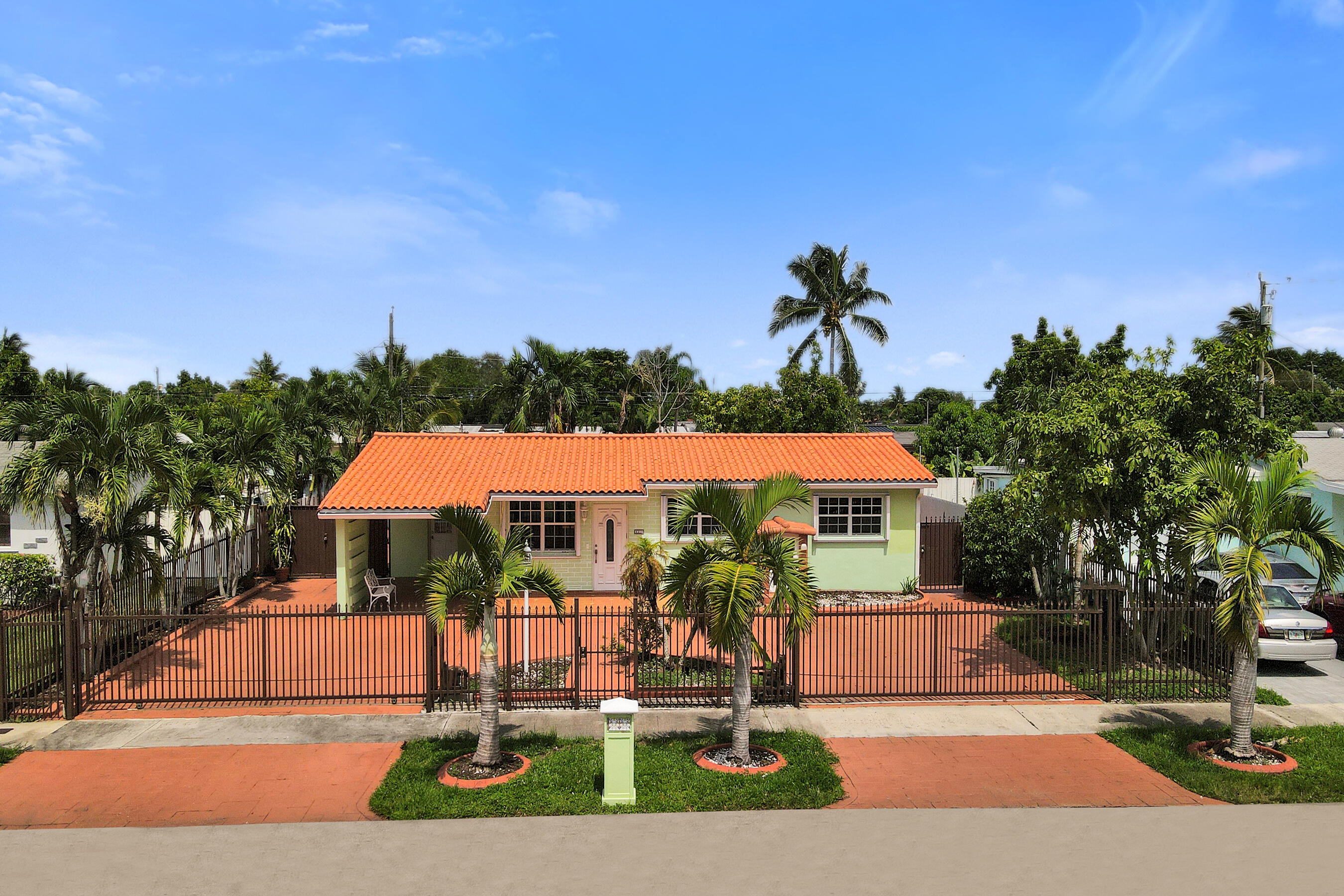 3311 SW 105th Court