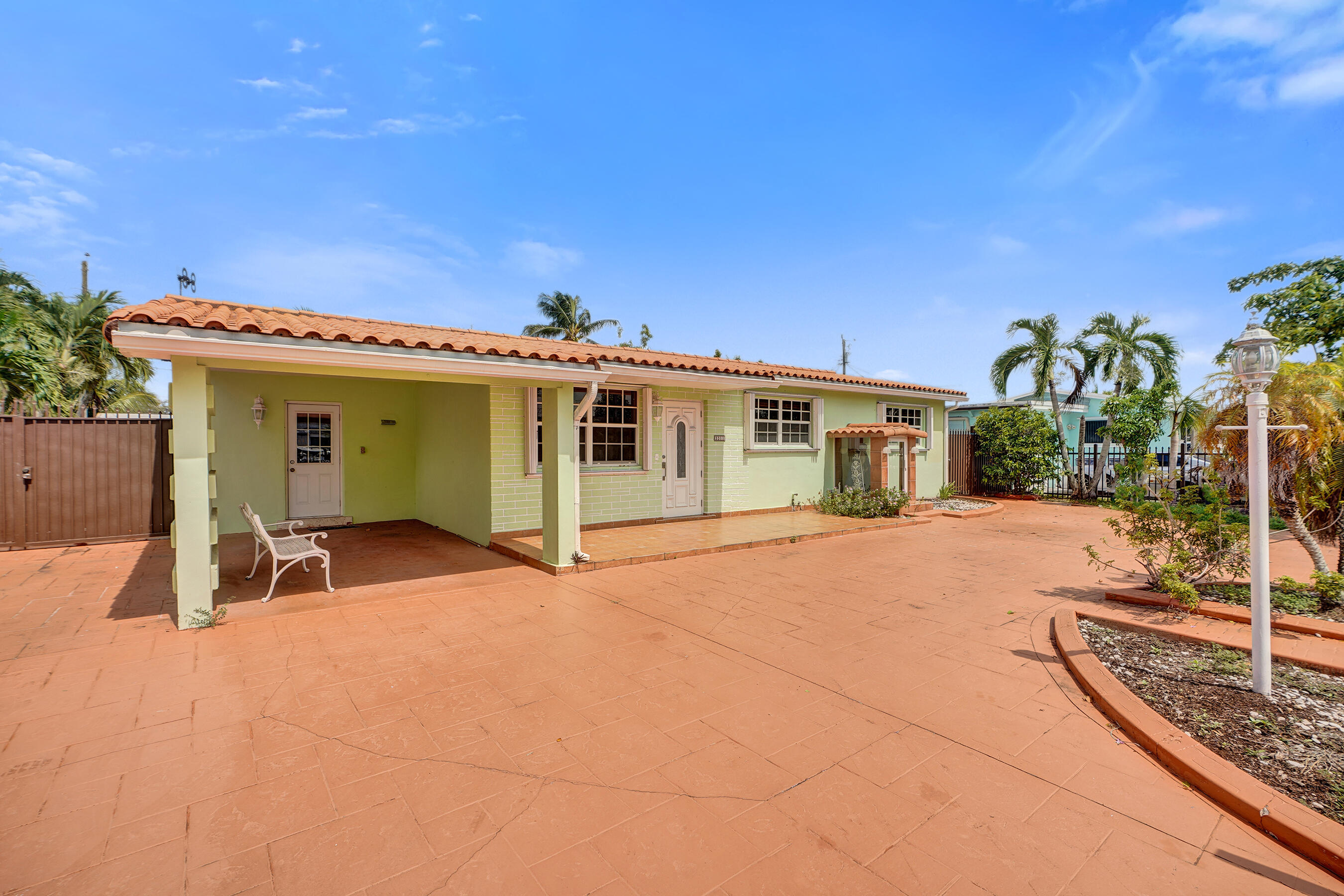 3311 SW 105th Court