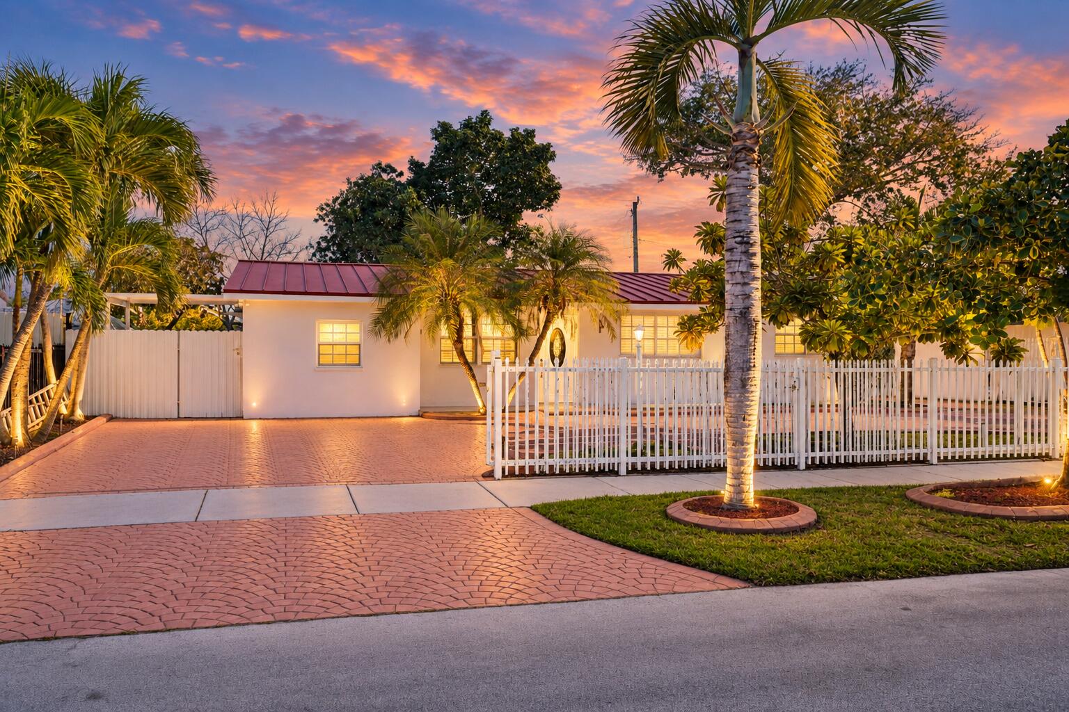 3435 SW 104TH Court