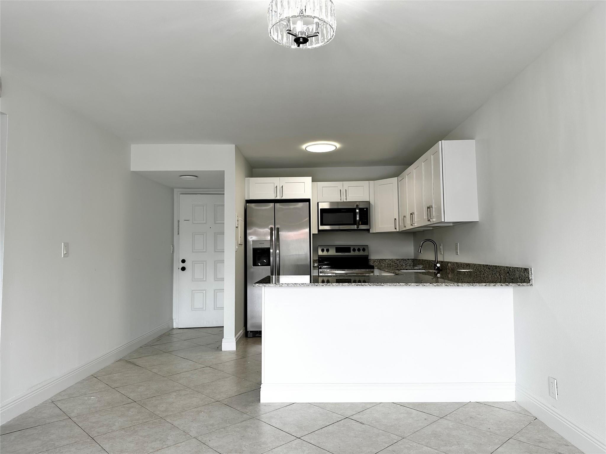 8005 Lake Dr 213