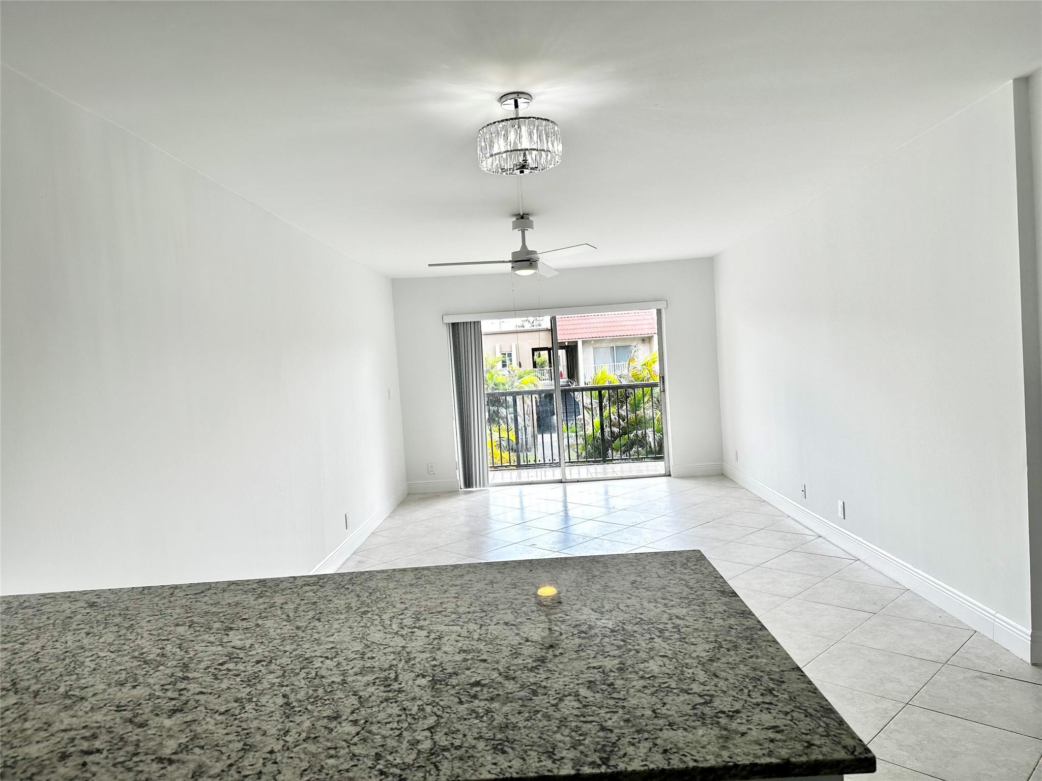 8005 Lake Dr 213