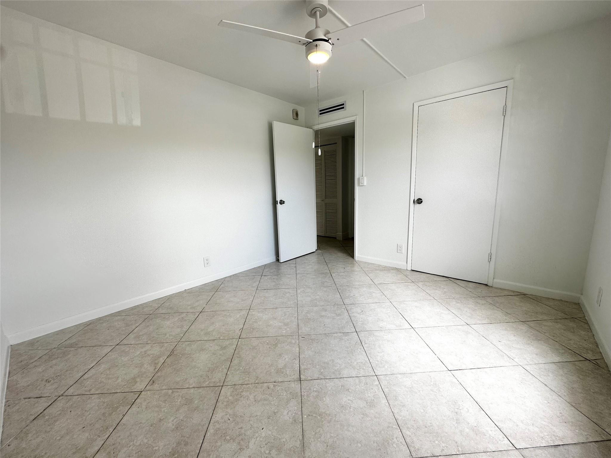 8005 Lake Dr 213
