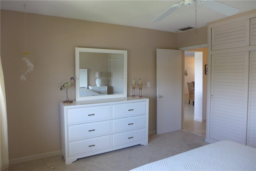 330 N Federal Hwy 409