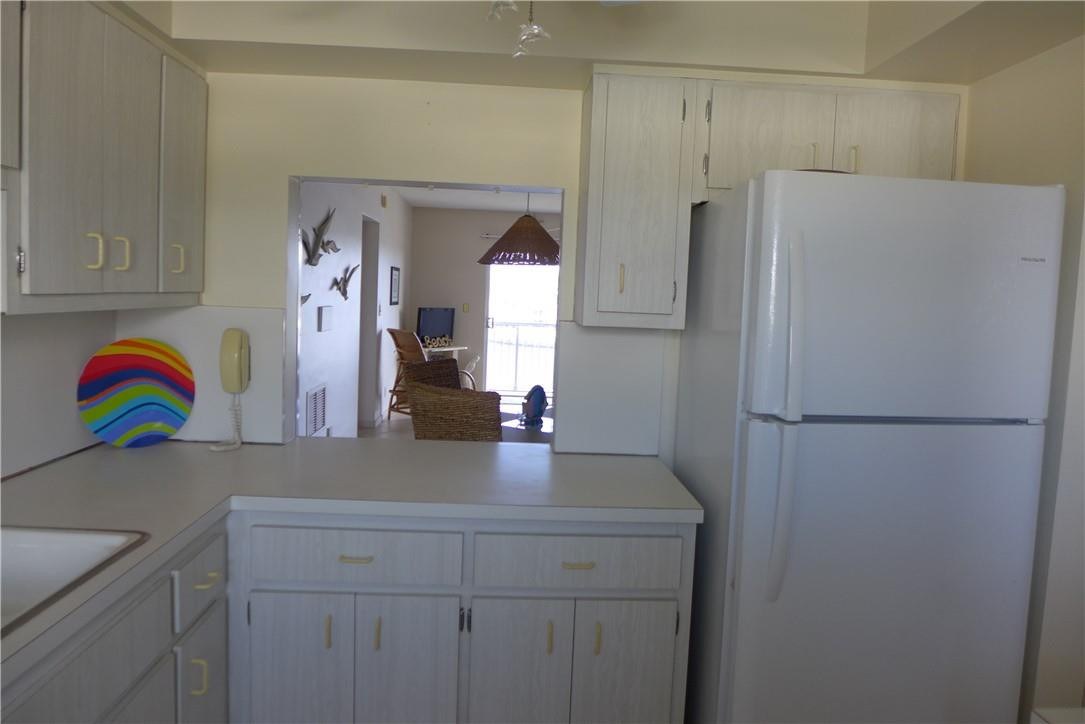 330 N Federal Hwy 409