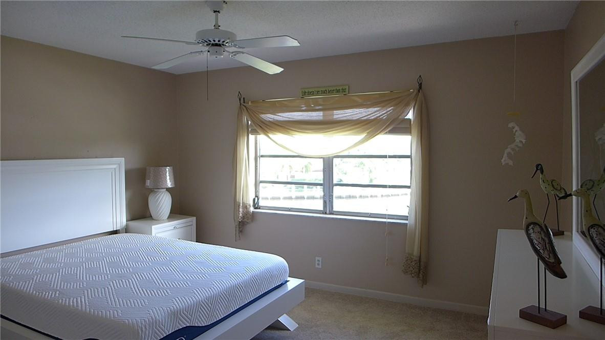 330 N Federal Hwy 409